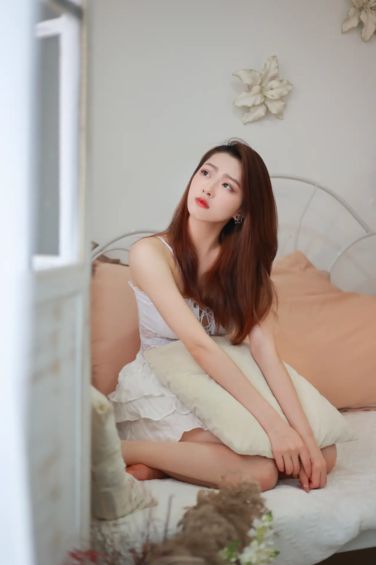 [艺图语] 2022.07.01 Vol.1347 – 瞬间的温柔 持枪萝莉#[27P]-25