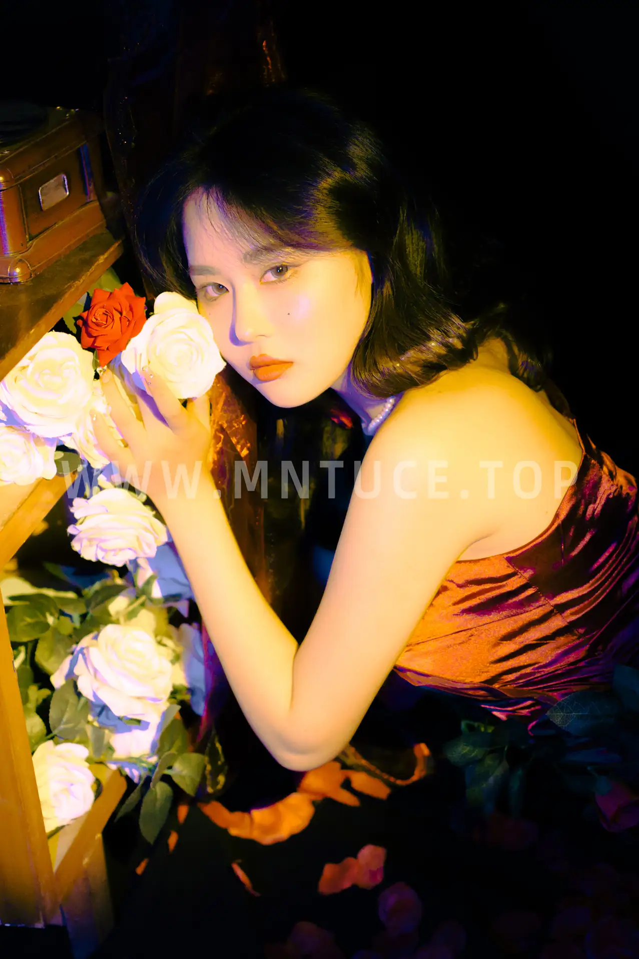 [YITUYU] 2022.08.13 Vol.1694 - Rose Past Duck puff#[29P]-8
