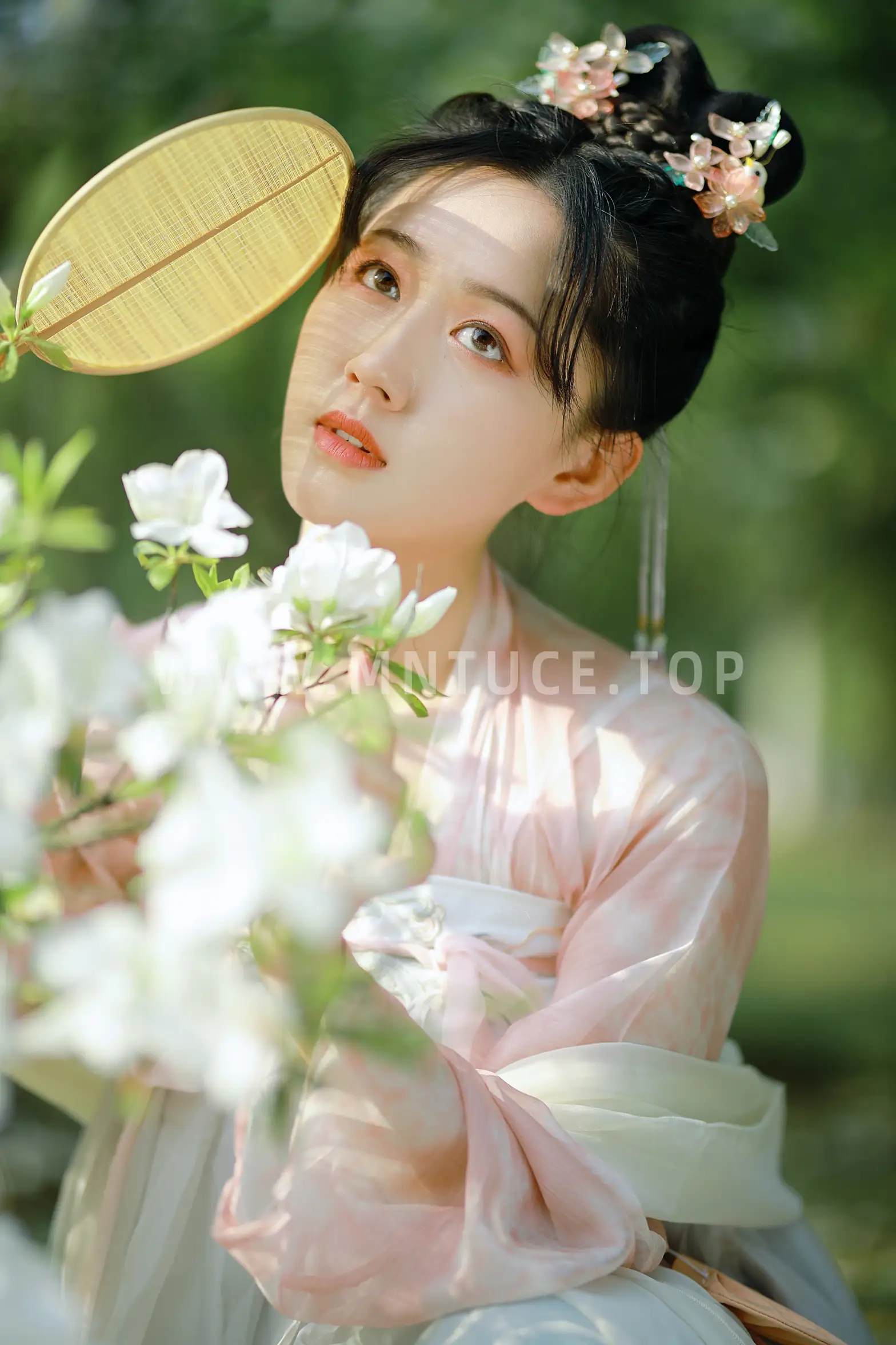[艺图语] 2022.08.20 Vol.1746 – 乐嫣 三余#[22P]-18