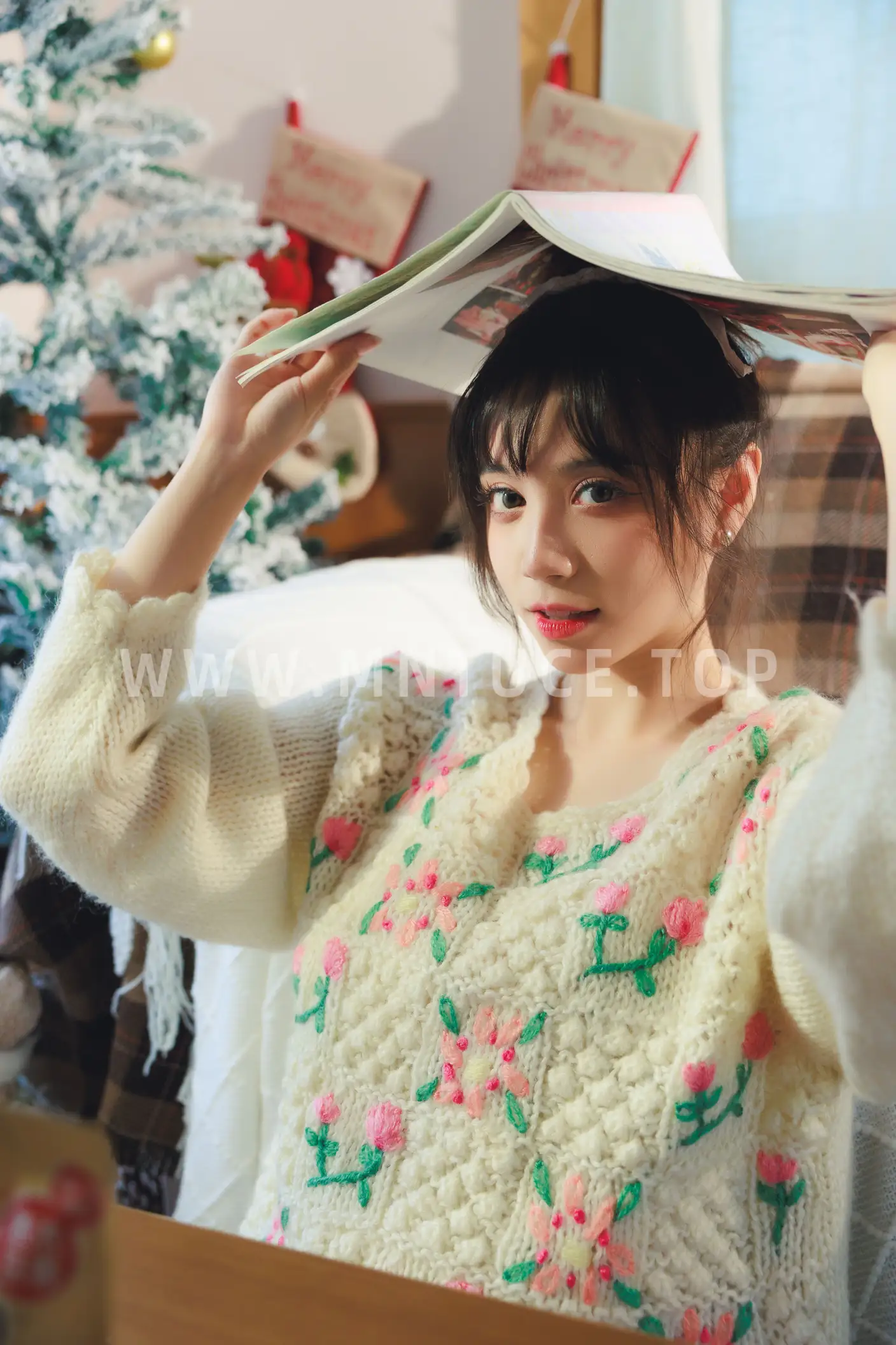 [艺图语] 2022.06.17 Vol.1207 – 少女圣诞季 贰加六#[36P]-19