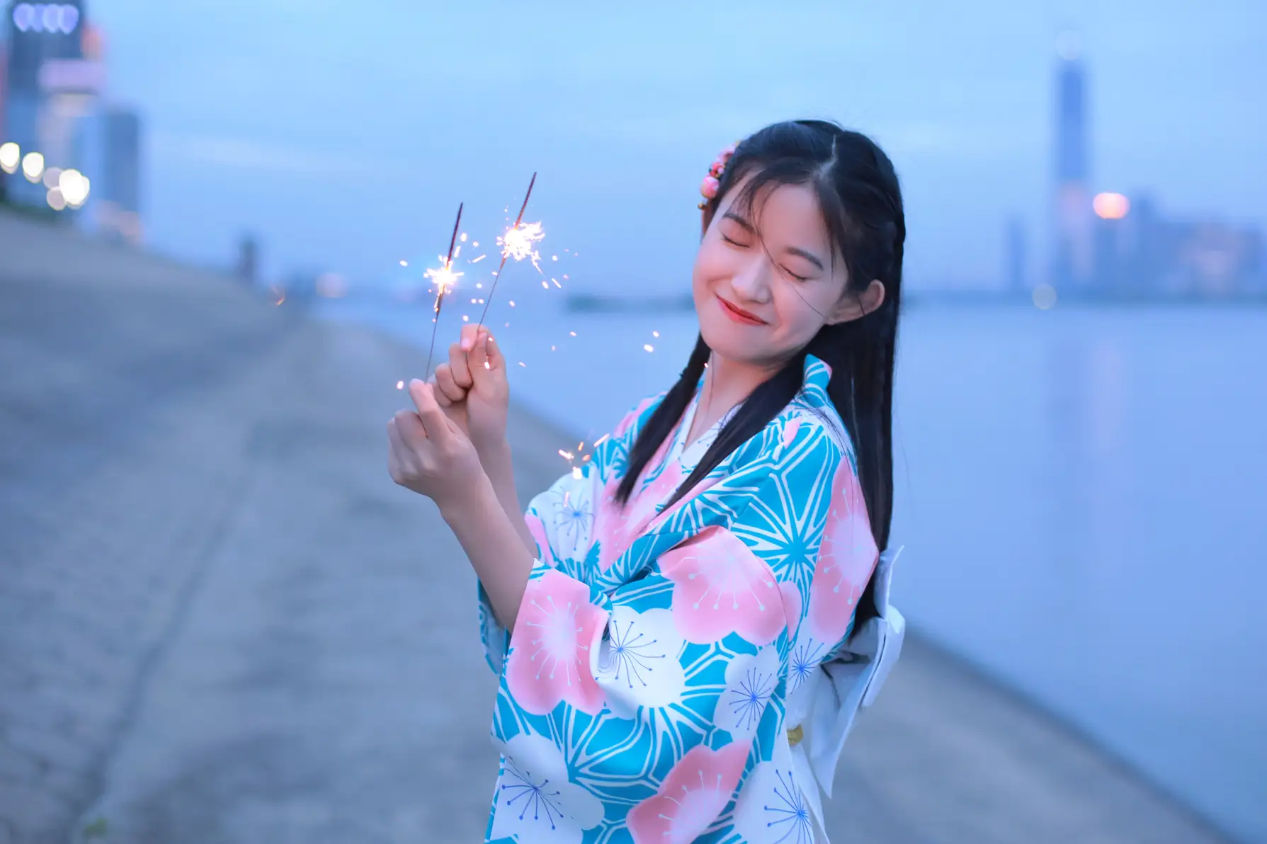 [艺图语] 2022.06.06 Vol.1095 – 花火 小草草呀#[22P]-16