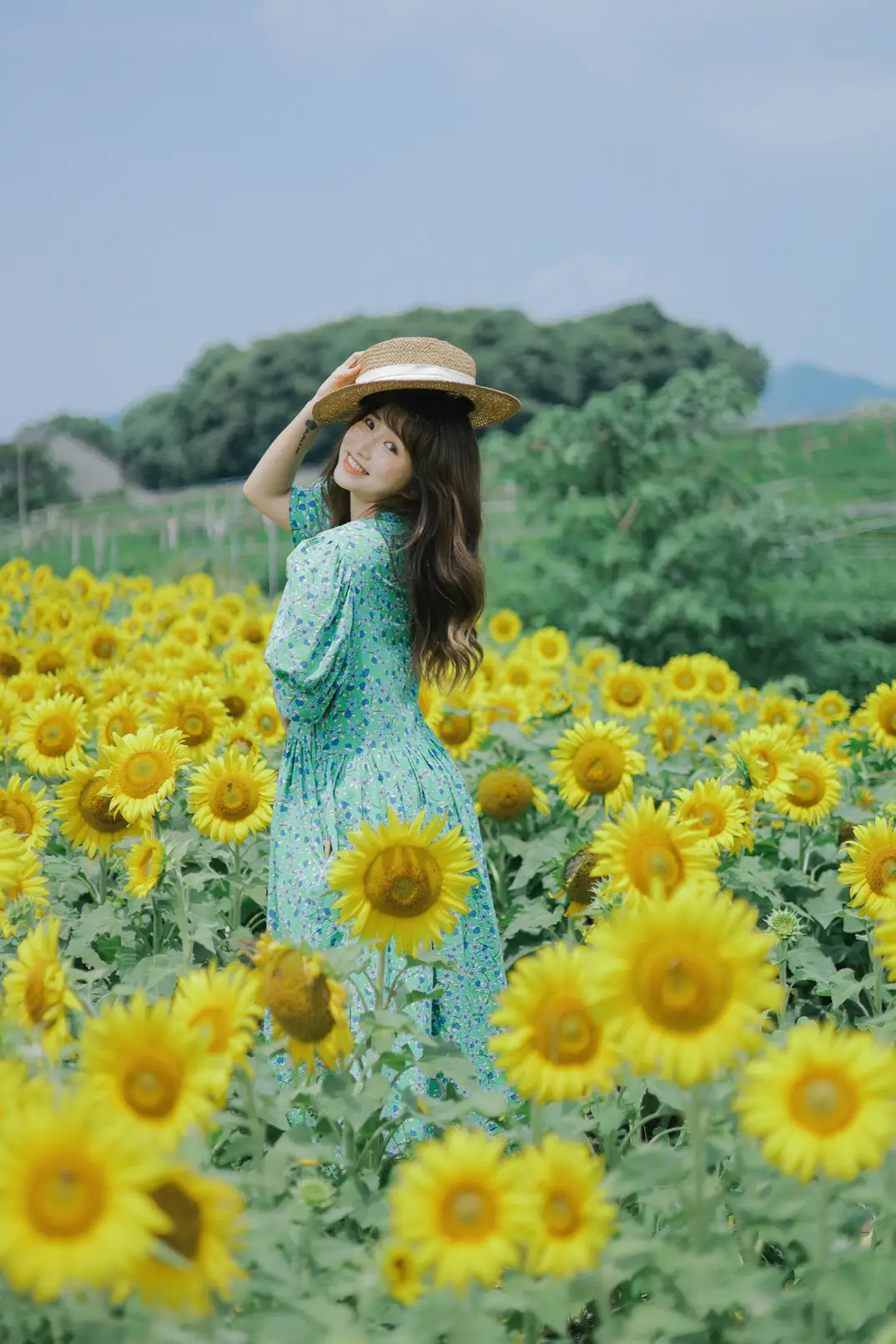 [艺图语] 2022.07.12 Vol.1458 – 向日葵的夏日 蓝胖子-#[33P]-27