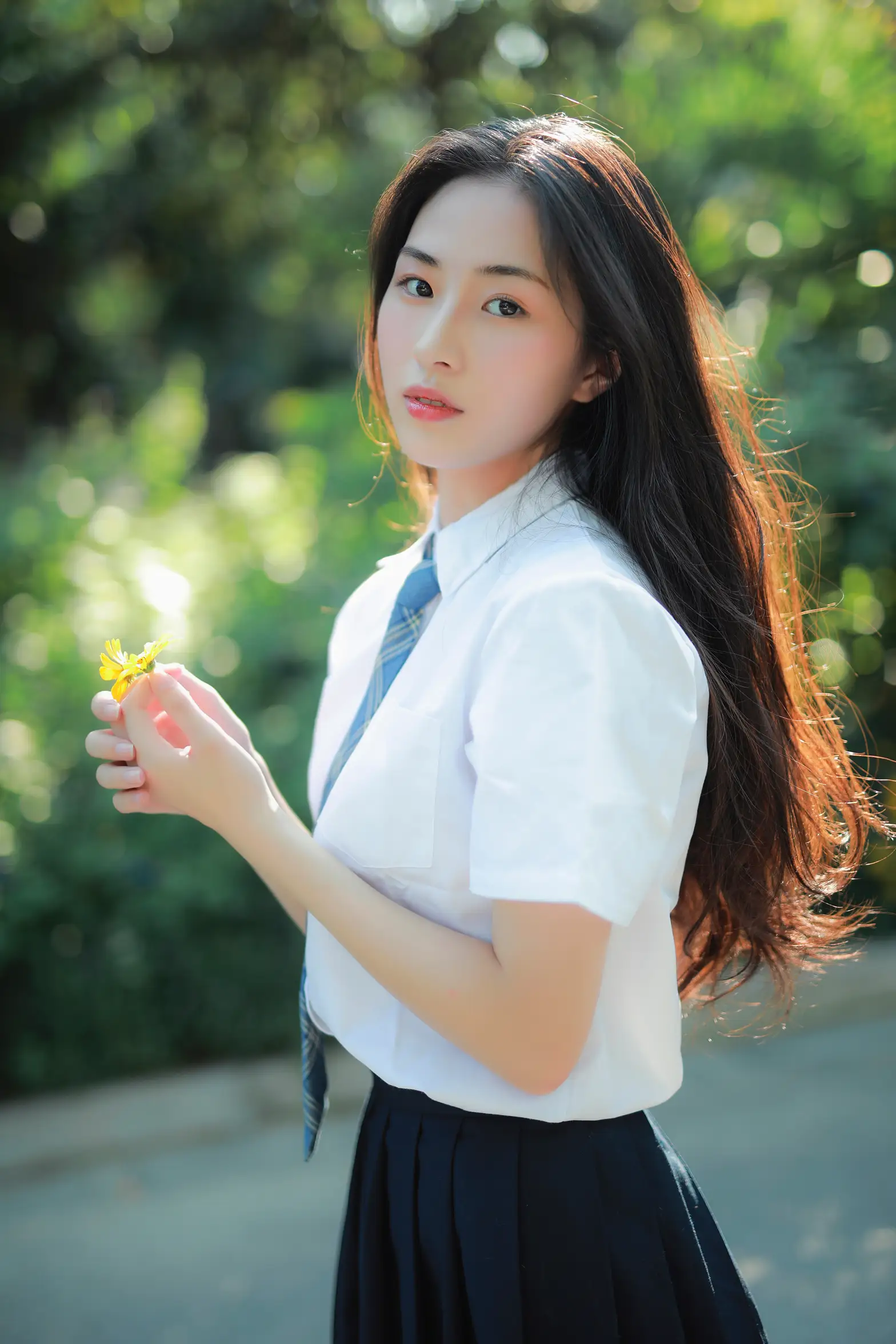 [艺图语] 2022.07.02 Vol.1350 – 风很温柔，花很鲜艳 一帆#[22P]-21