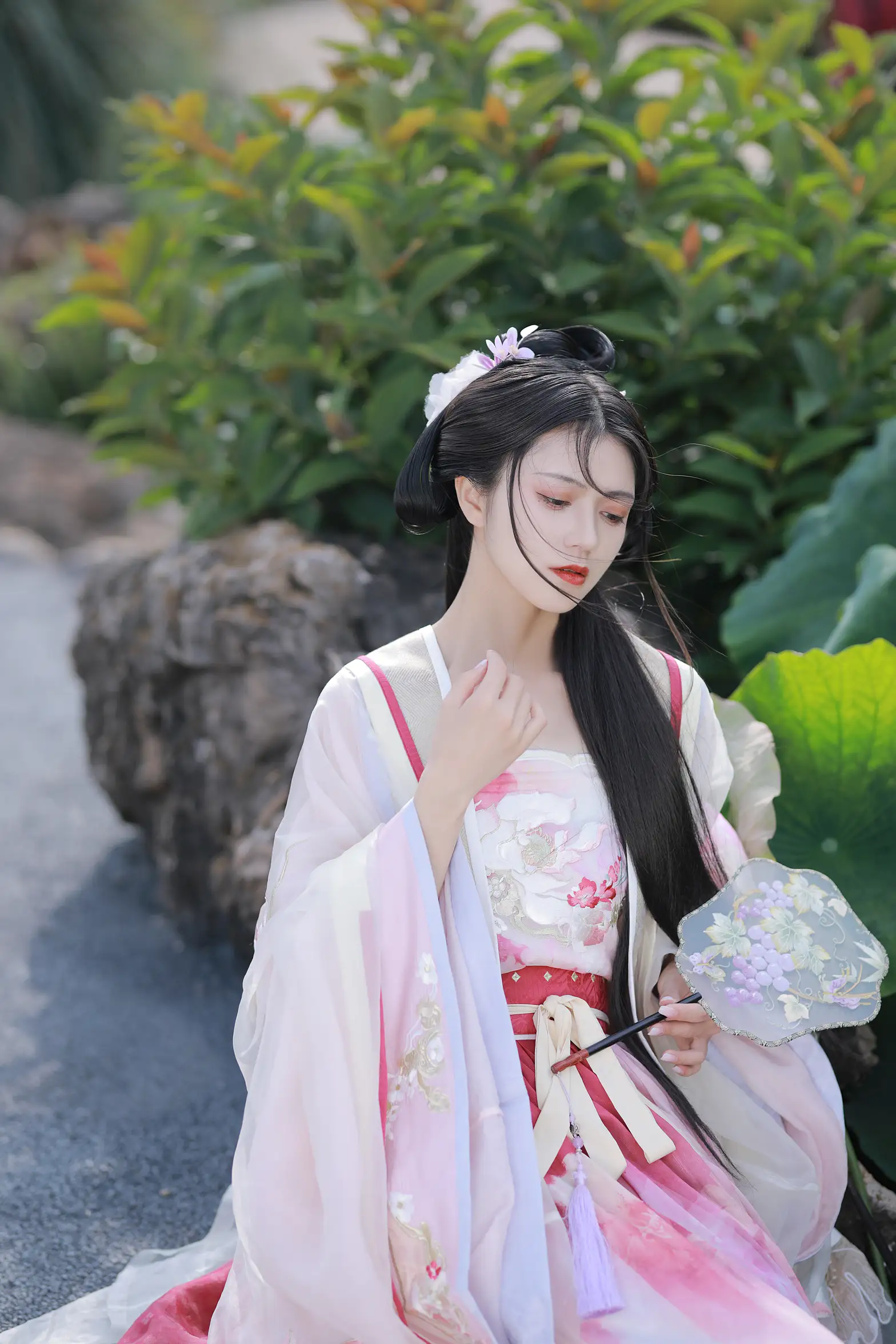 [艺图语] 2022.08.06 Vol.1639 – 山有扶苏，隰有荷华 吾岁#[39P]-21