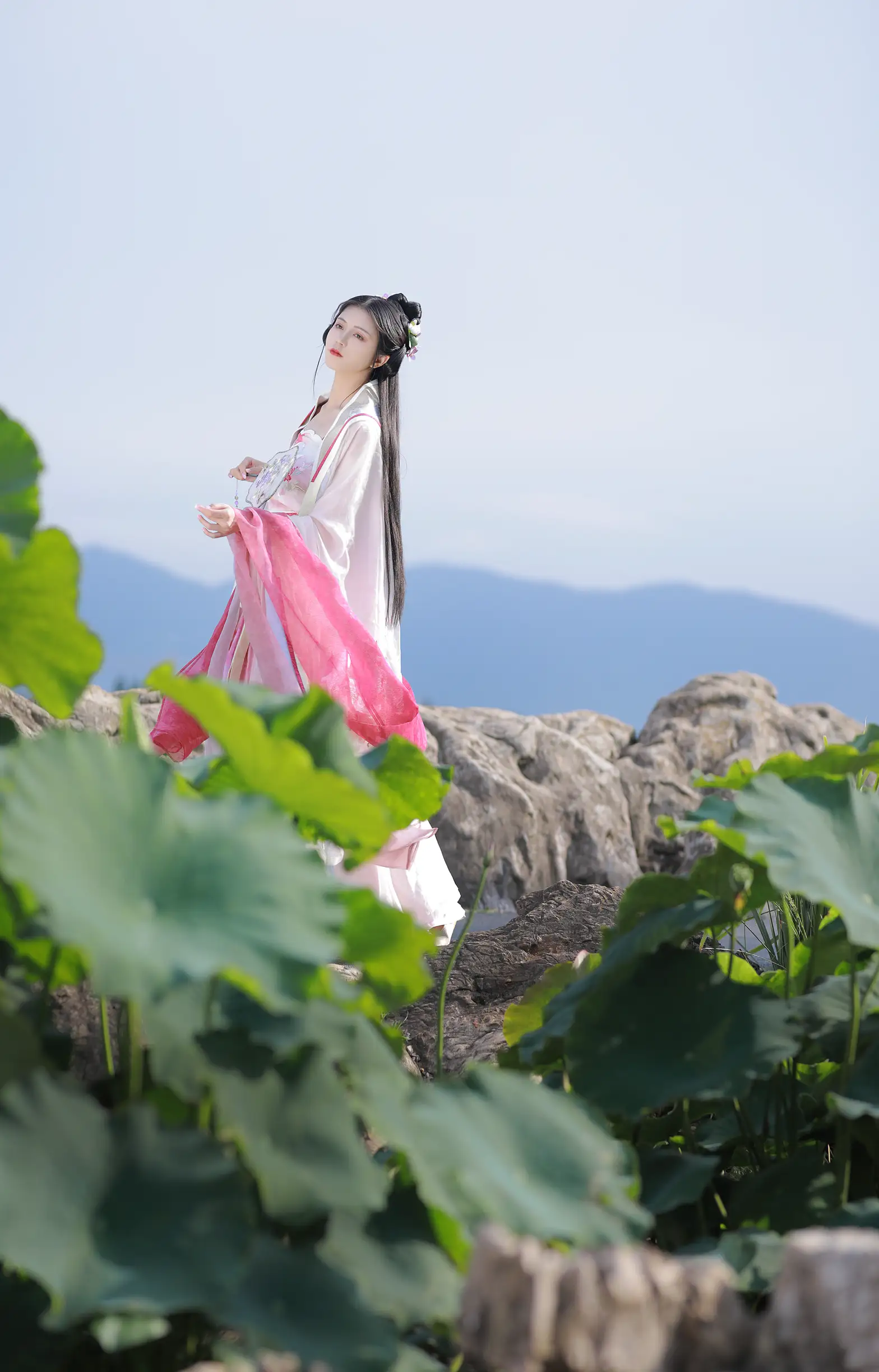 [艺图语] 2022.08.06 Vol.1639 – 山有扶苏，隰有荷华 吾岁#[39P]-32
