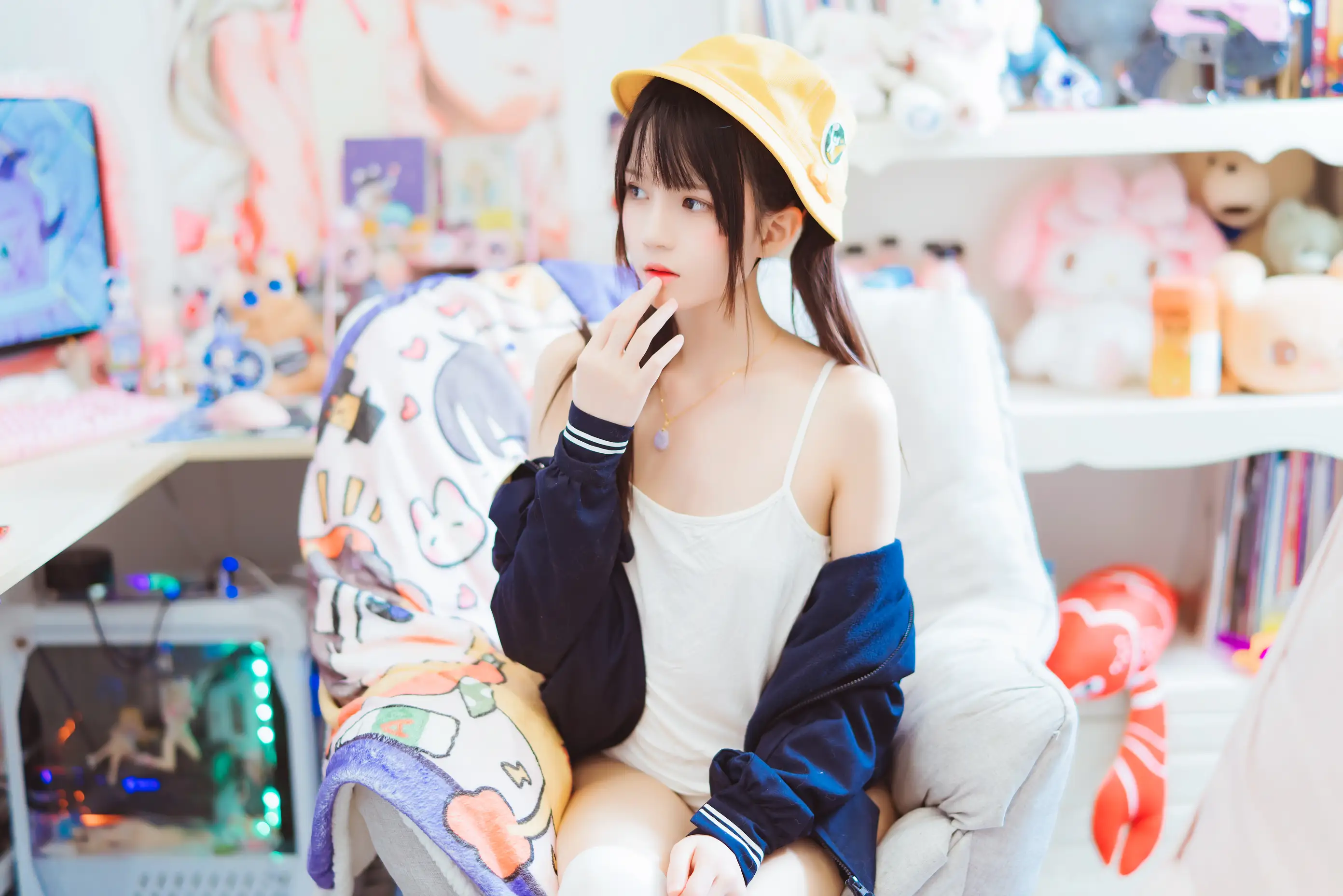 [艺图语] 2022.05.17 Vol.0911 – 奶桃桃 桜桃喵#[33P]-11