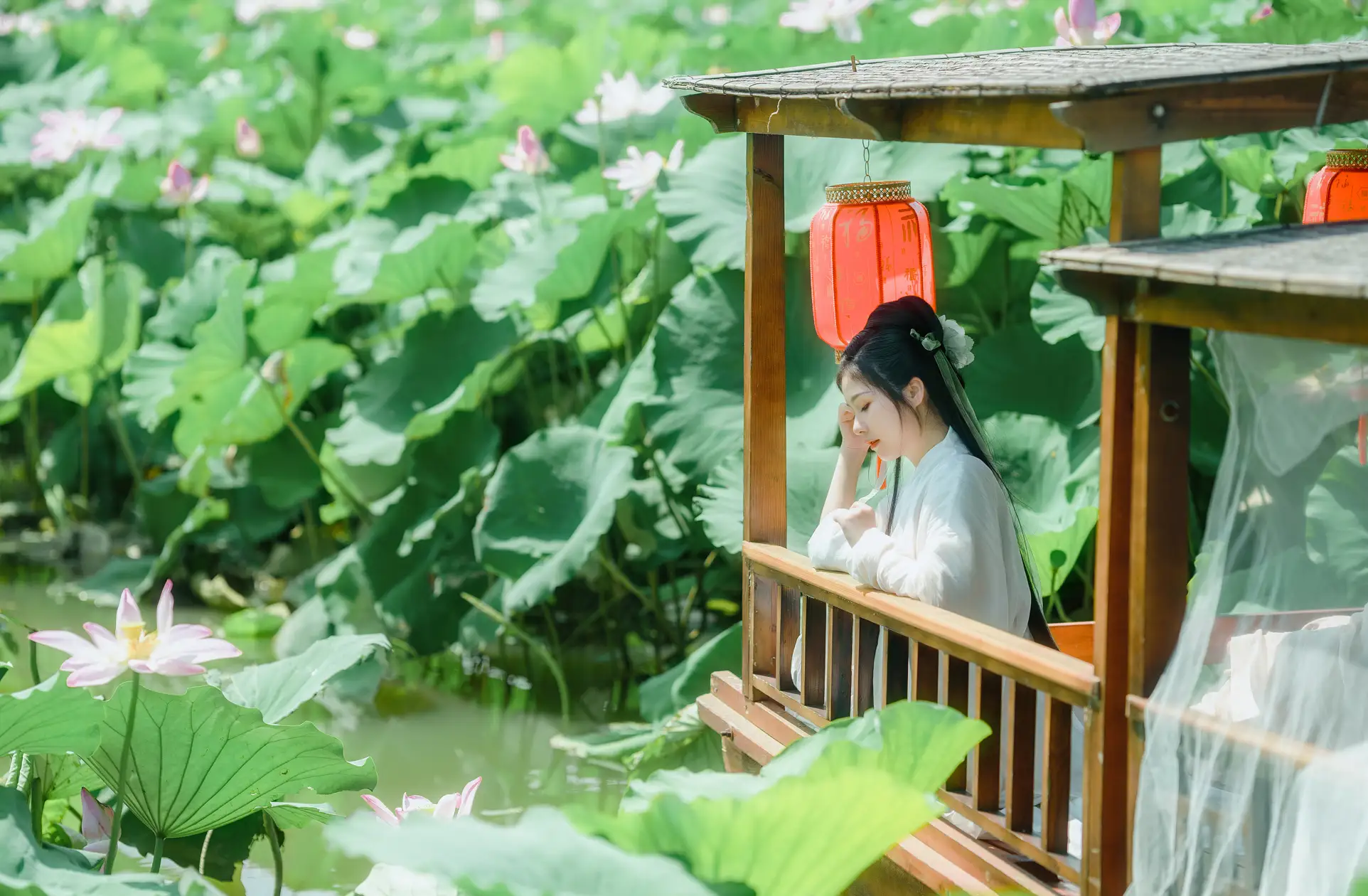 [艺图语] 2022.08.23 Vol.1772 – 花开盛夏 墨墨#[22P]-17
