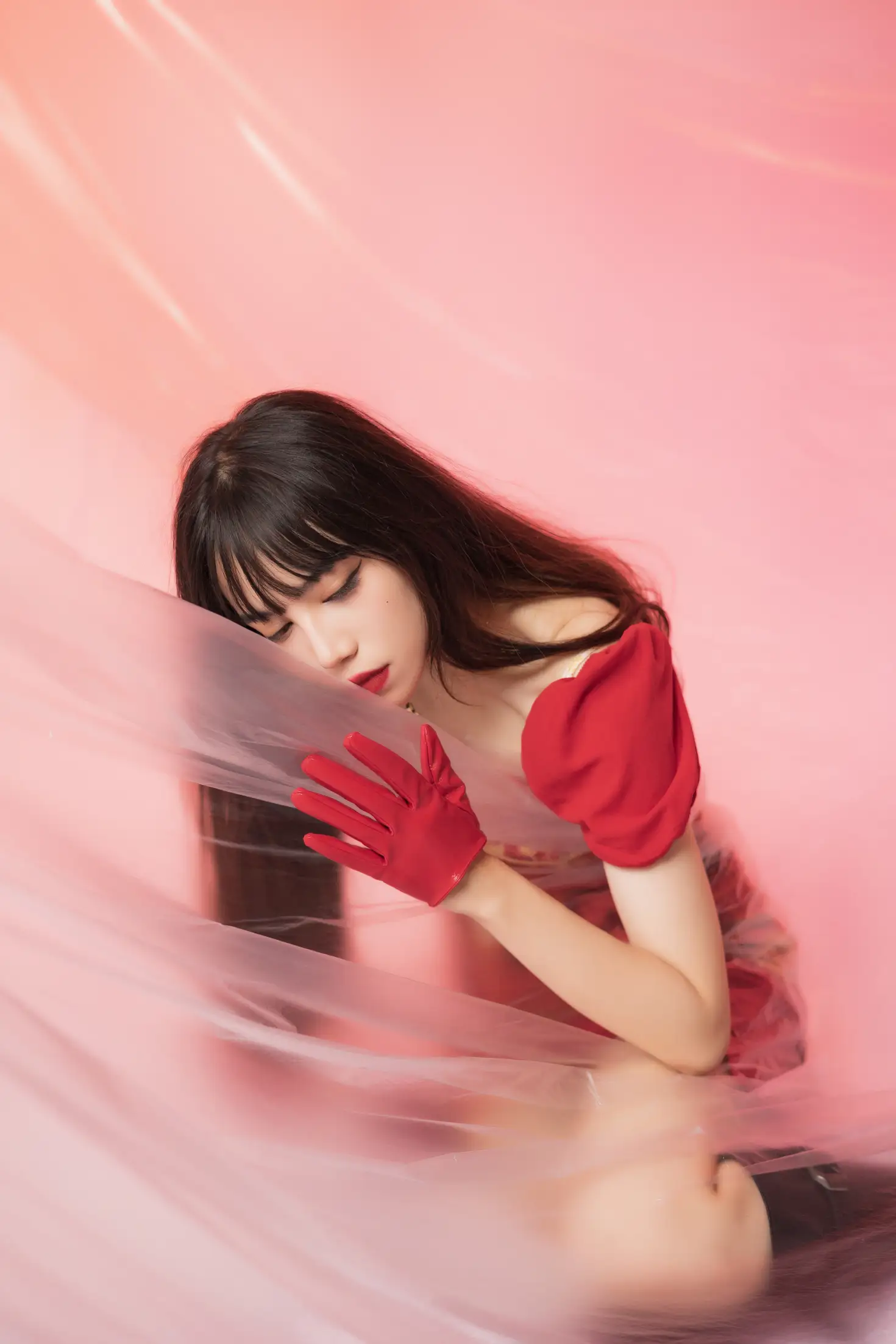 [艺图语] 2022.05.21 Vol.0946 – 会跳舞的红手套 贰加六#[26P]-25