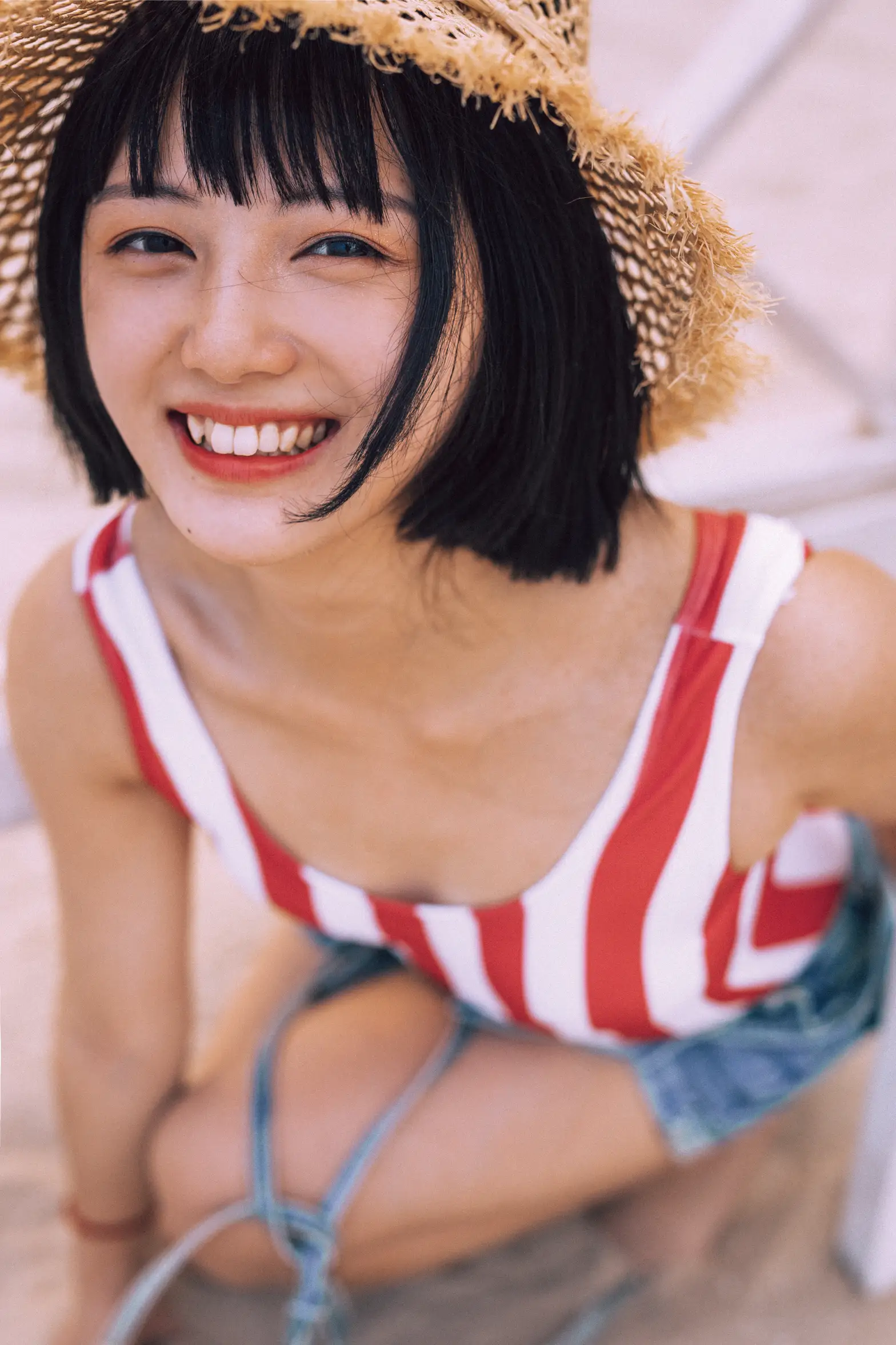 [艺图语] 2021.11.24 Vol.467 – 红色沙滩少女 黎美汐#[42P]-32