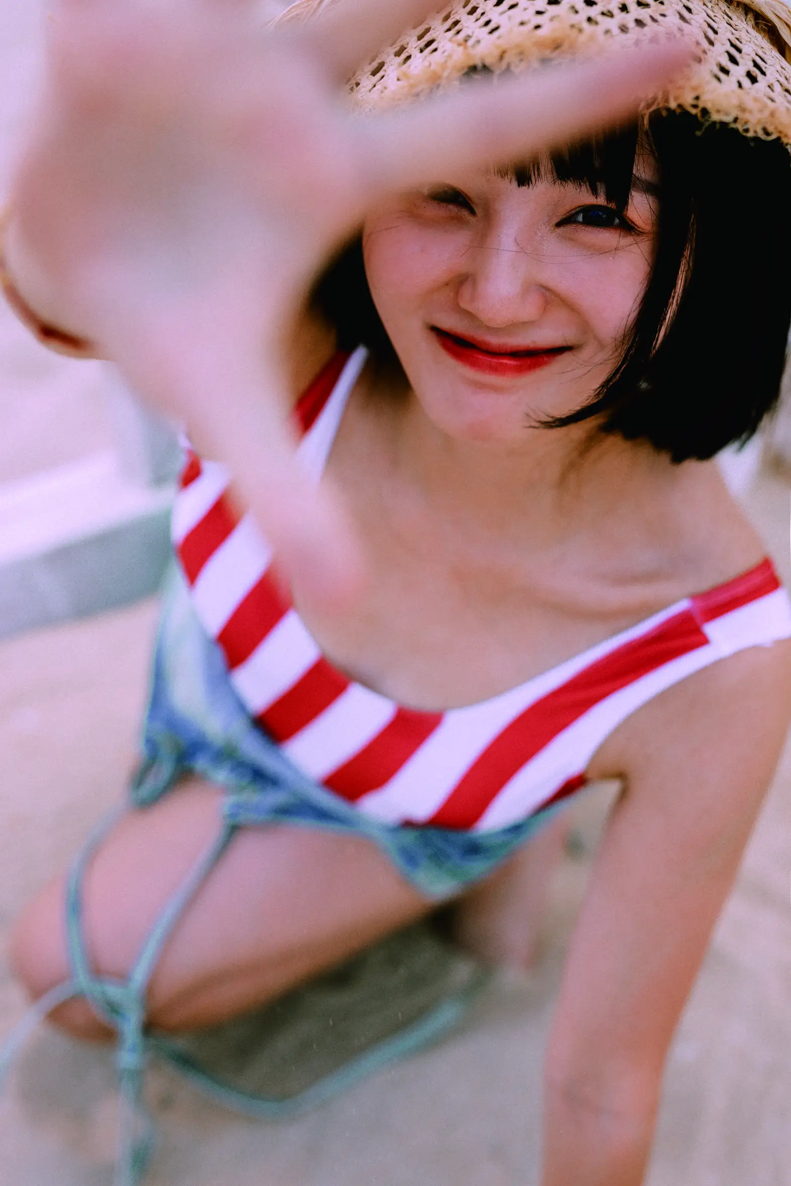 [艺图语] 2021.11.24 Vol.467 – 红色沙滩少女 黎美汐#[42P]-33