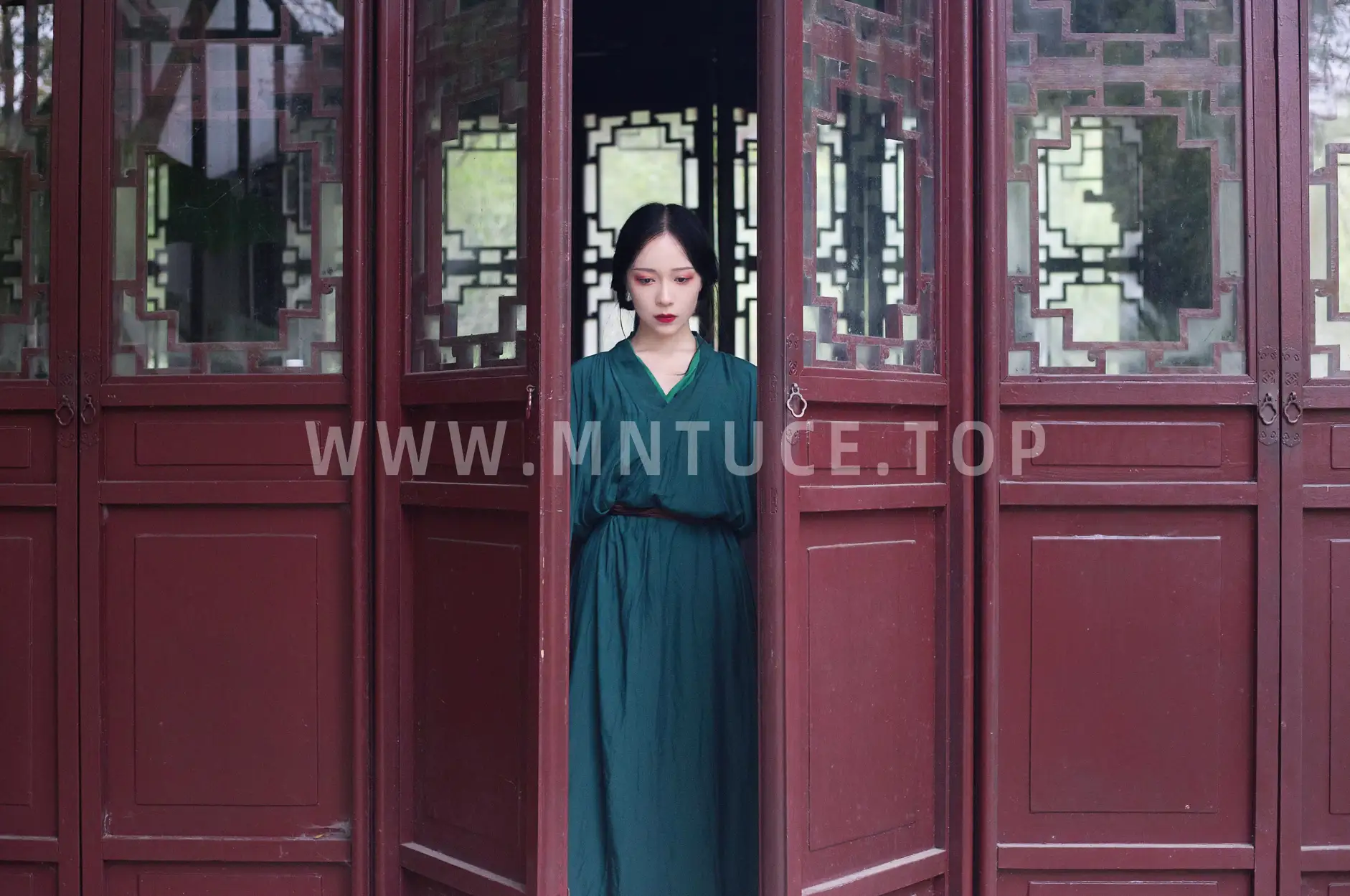[艺图语] 2021.11.01 Vol.409 – 红豆 木冉#[41P]-2