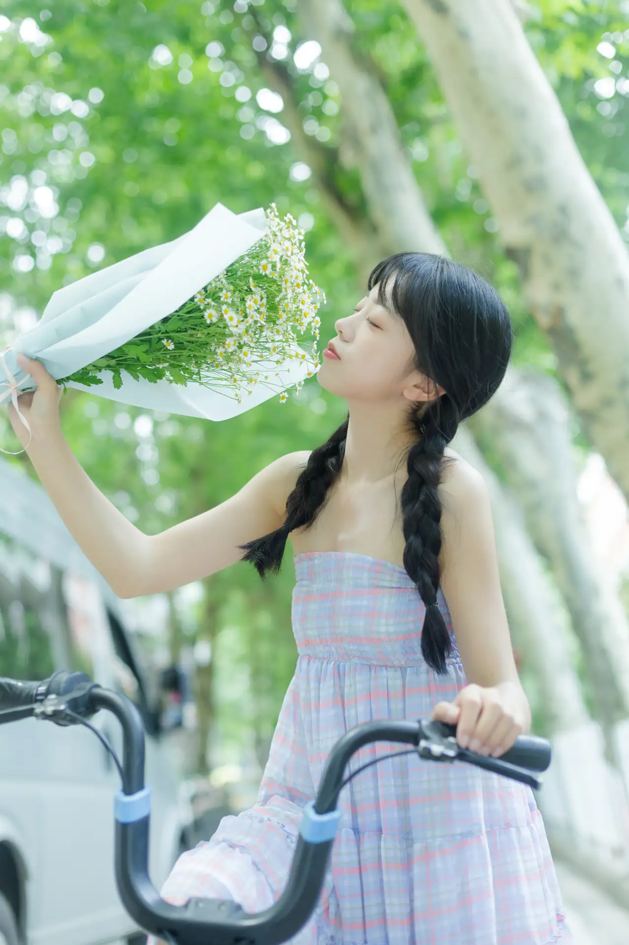[艺图语] 2022.08.12 Vol.1688 – 夏天是洋甘菊的气味 可爱泡泡呀#[33P]-2
