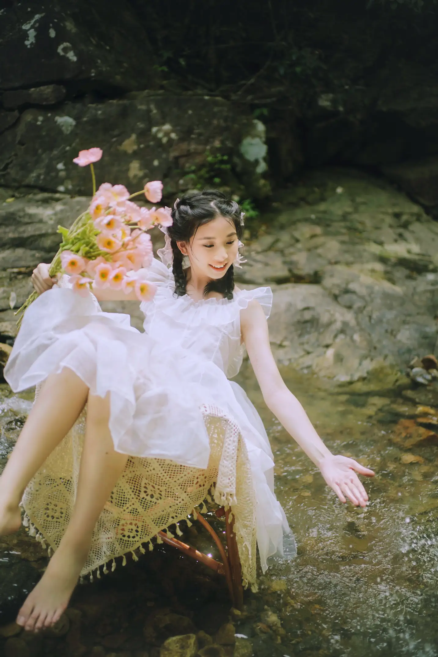 [艺图语] 2022.09.15 Vol.1959 – 溪流少女 小怡#[36P]-21