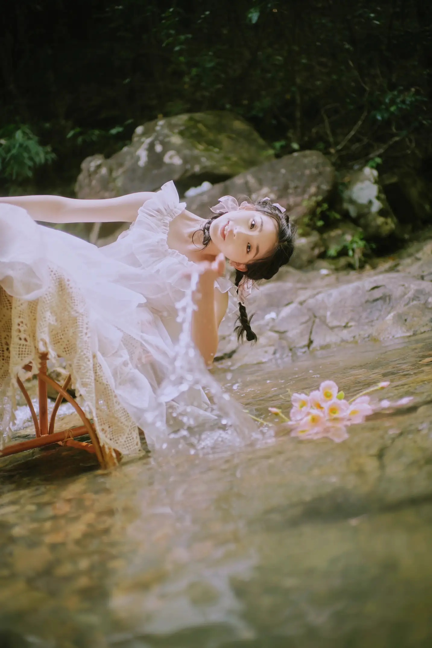 [艺图语] 2022.09.15 Vol.1959 – 溪流少女 小怡#[36P]-22