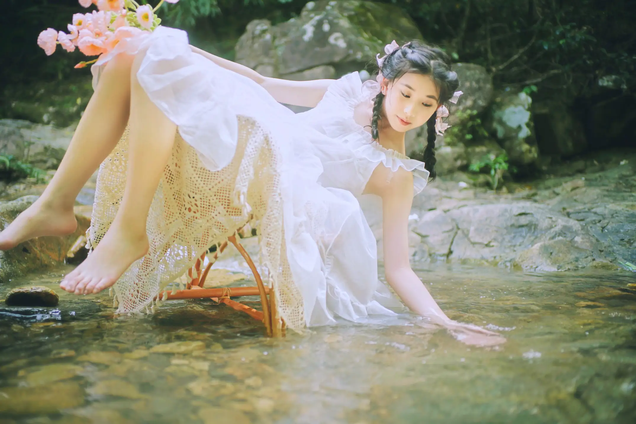 [艺图语] 2022.09.15 Vol.1959 – 溪流少女 小怡#[36P]-25