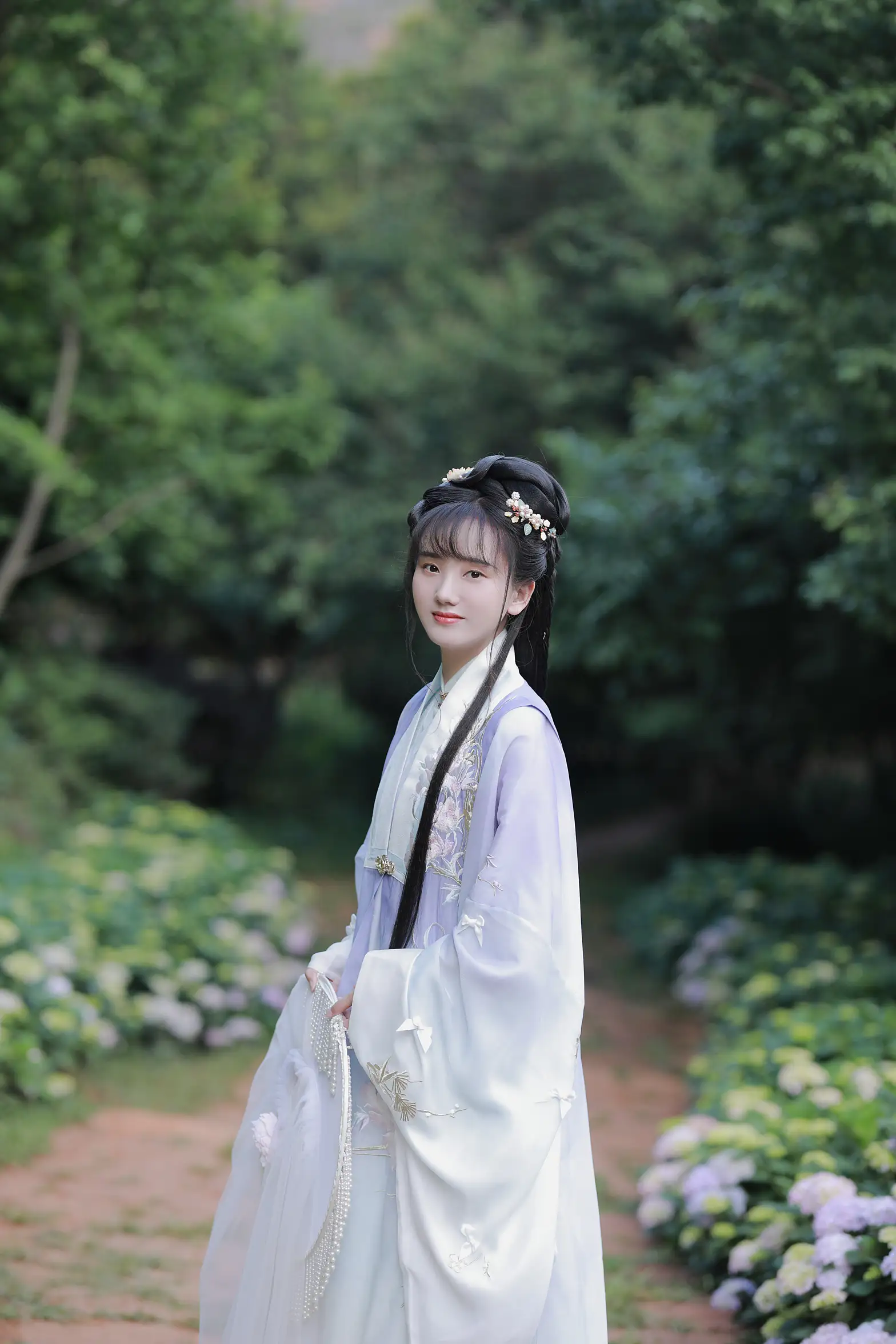 [艺图语] 2022.07.01 Vol.1342 – 风有约，花不误 甜甜阑#[22P]-3
