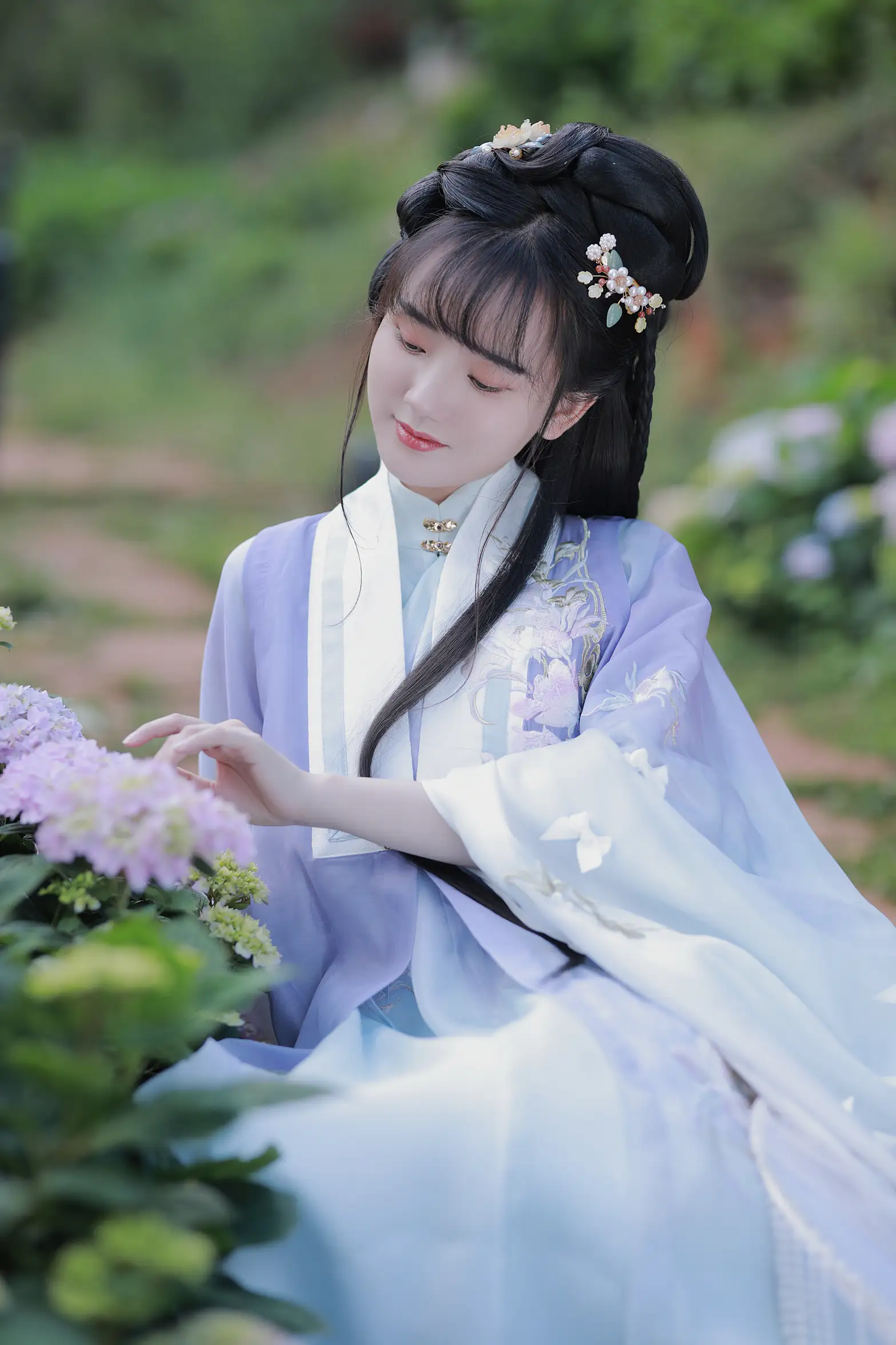 [艺图语] 2022.07.01 Vol.1342 – 风有约，花不误 甜甜阑#[22P]-5