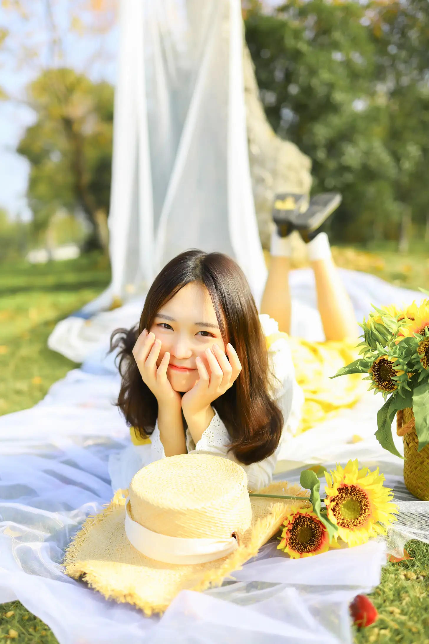[艺图语] 2022.08.27 Vol.1804 – 向阳而生 芊芊#[23P]-12