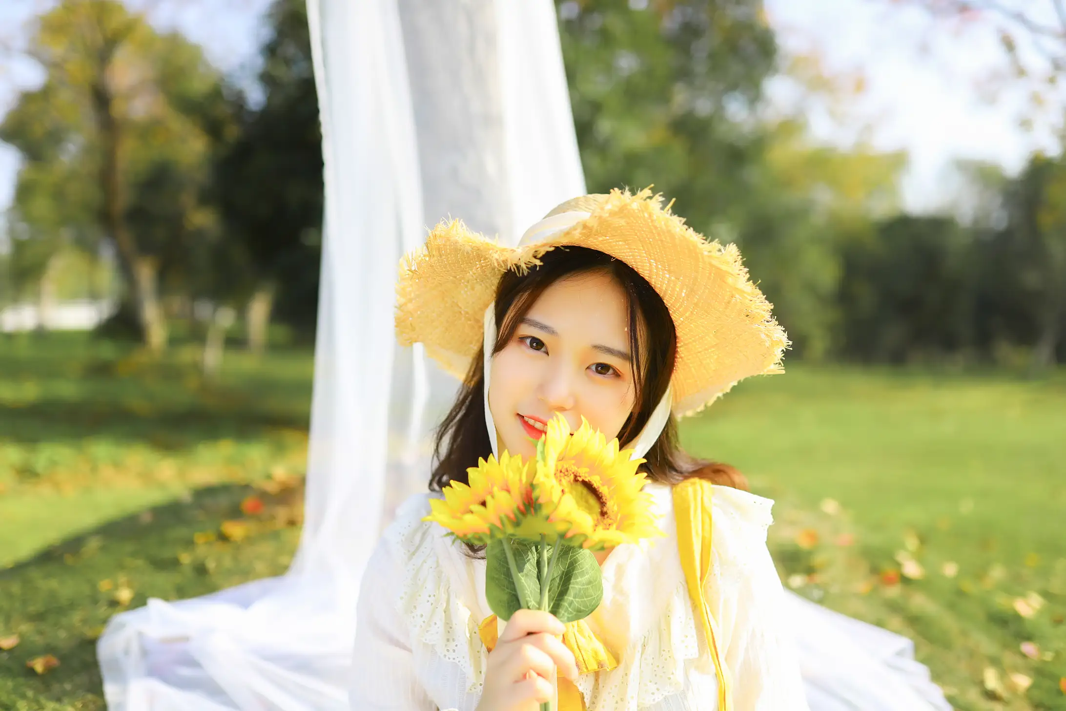 [艺图语] 2022.08.27 Vol.1804 – 向阳而生 芊芊#[23P]-14