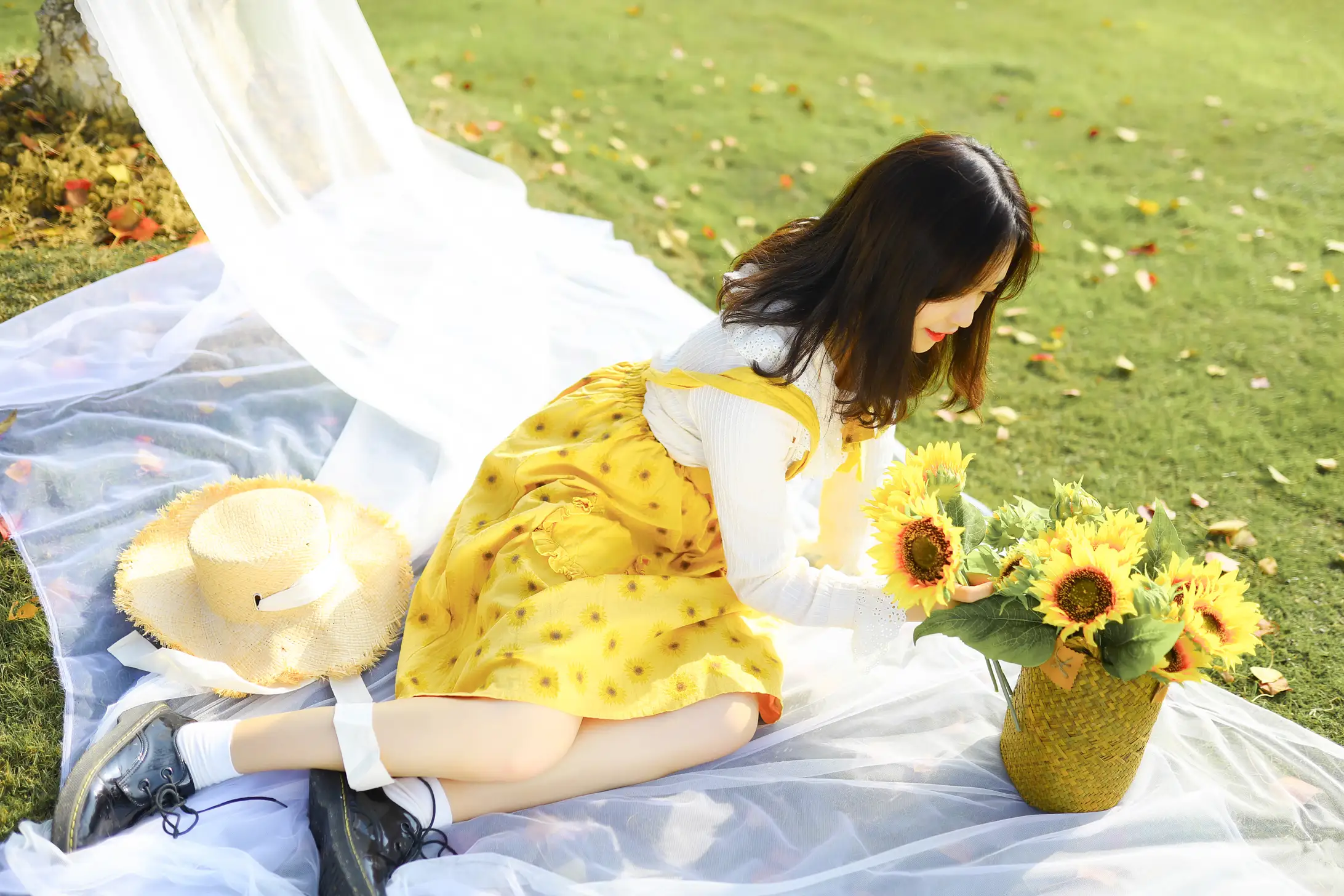 [艺图语] 2022.08.27 Vol.1804 – 向阳而生 芊芊#[23P]-19