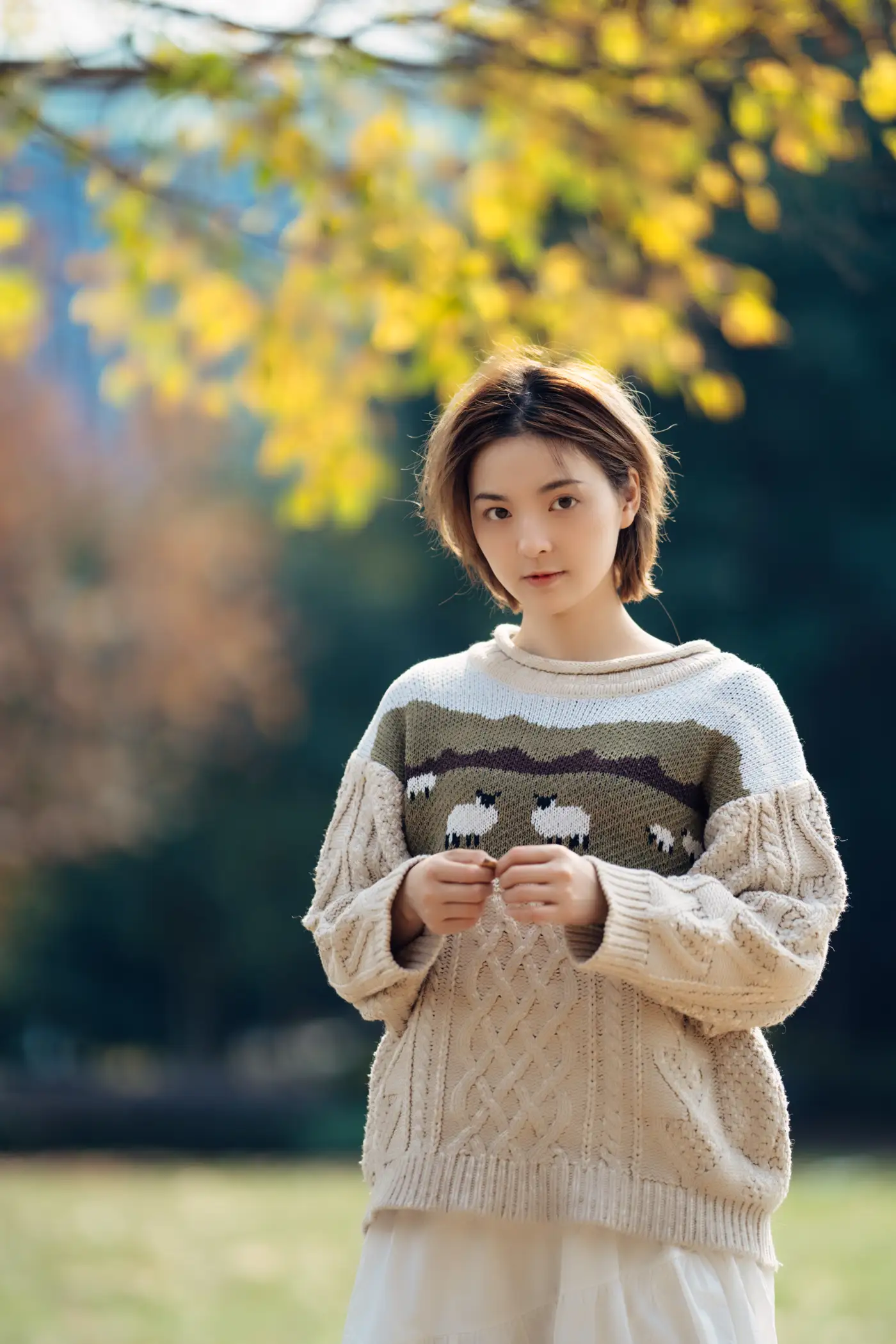 [艺图语] 2022.01.25 Vol.706 – 暖冬银杏，18岁的素颜女孩 dudu#[35P]-2