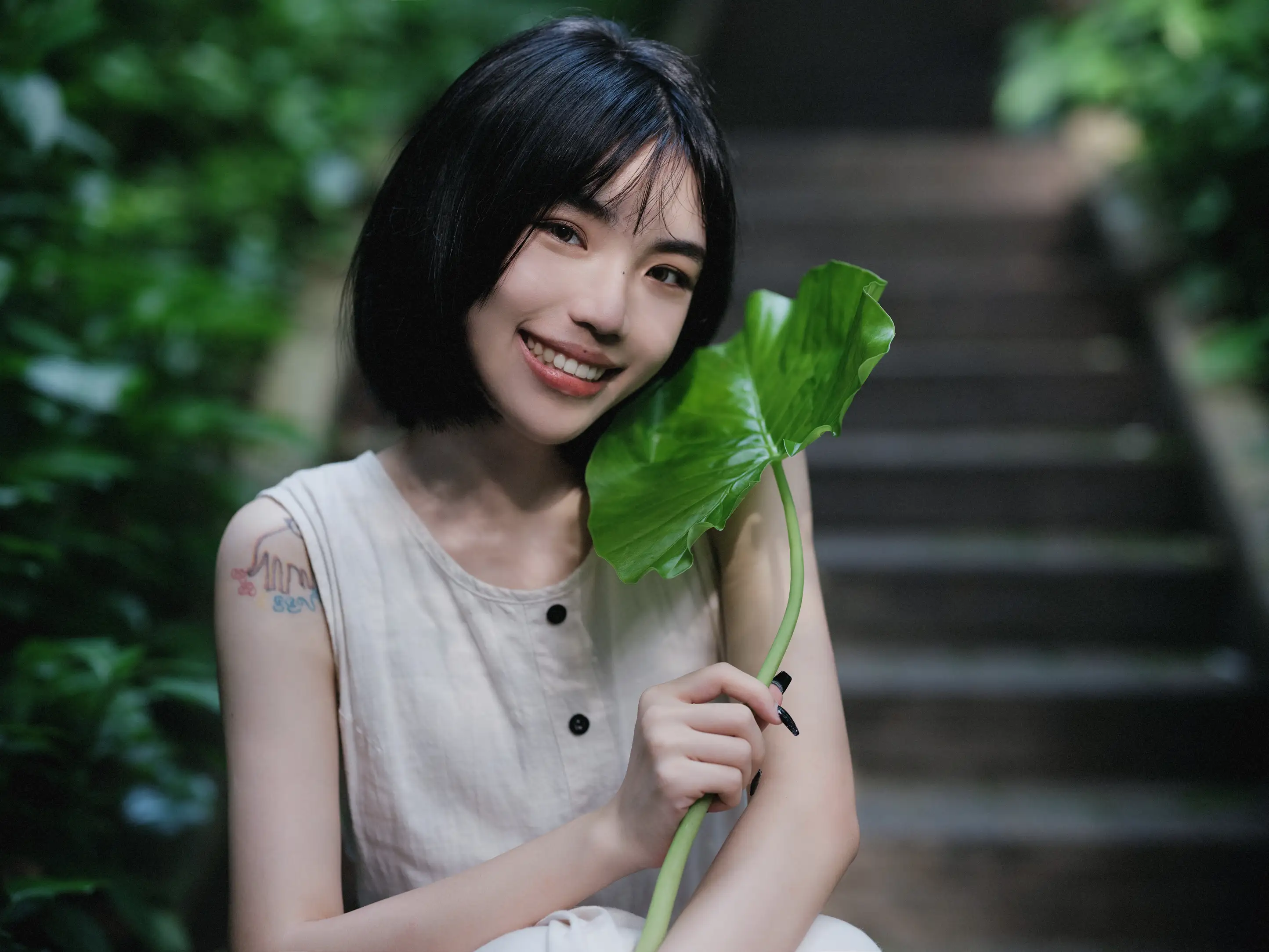 [艺图语] 2022.08.09 Vol.1659 – 爱笑的眼睛 PP#[60P]-28