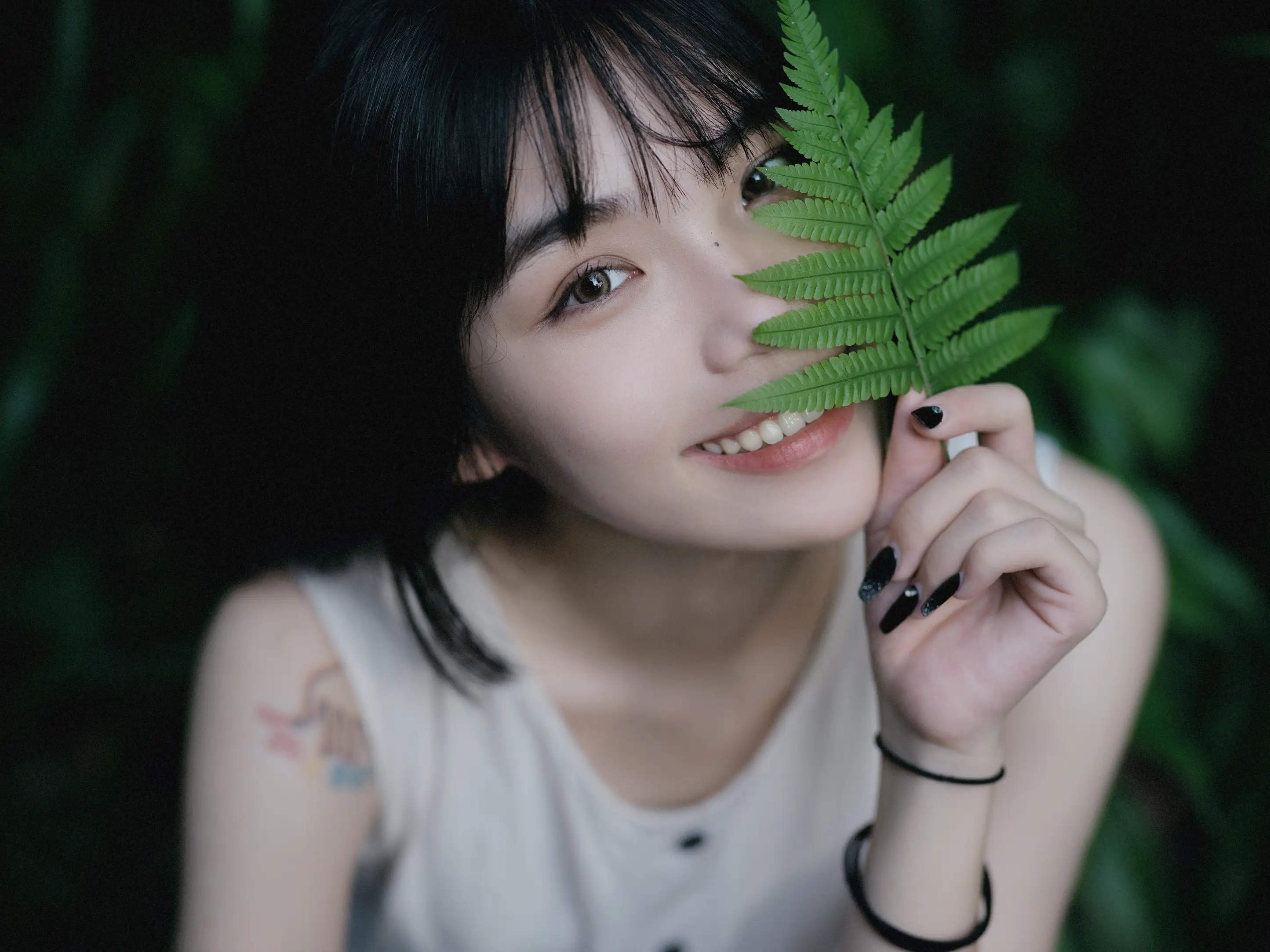 [艺图语] 2022.08.09 Vol.1659 – 爱笑的眼睛 PP#[60P]-33