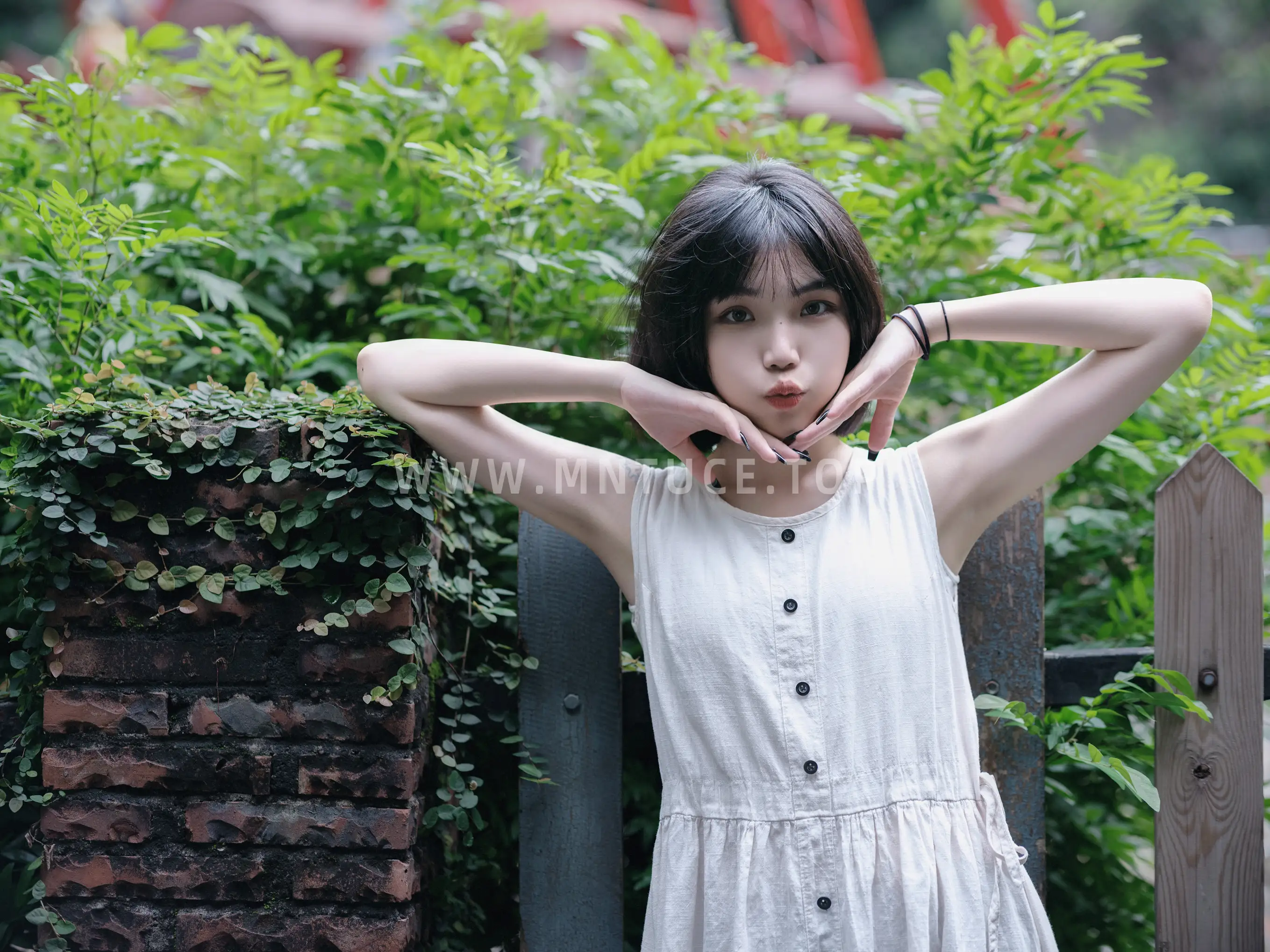 [艺图语] 2022.08.09 Vol.1659 – 爱笑的眼睛 PP#[60P]-18
