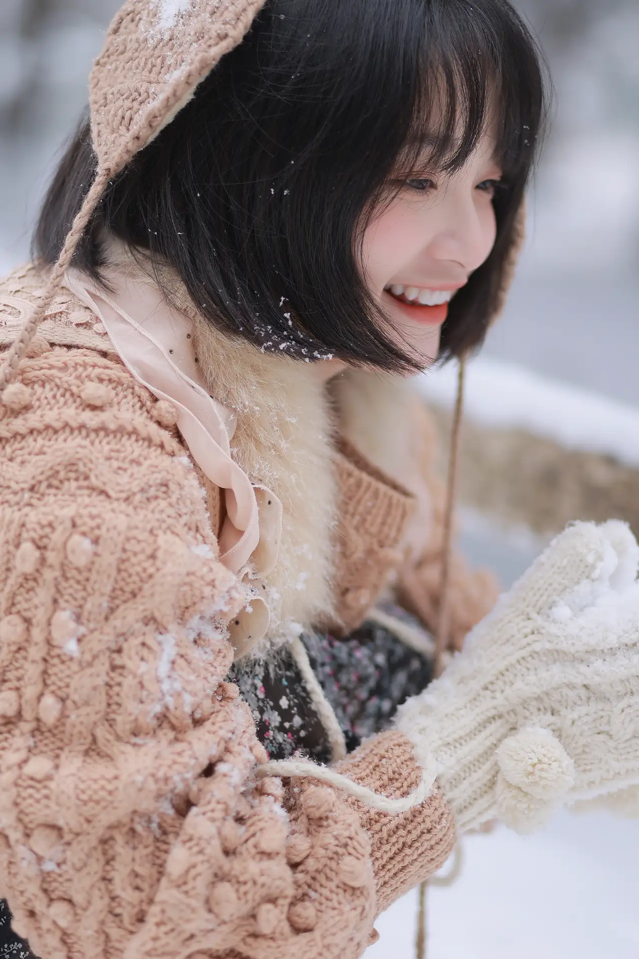[艺图语] 2022.09.17 Vol.1970 – 嘿，一起来玩雪。 耳元在减肥#[26P]-26