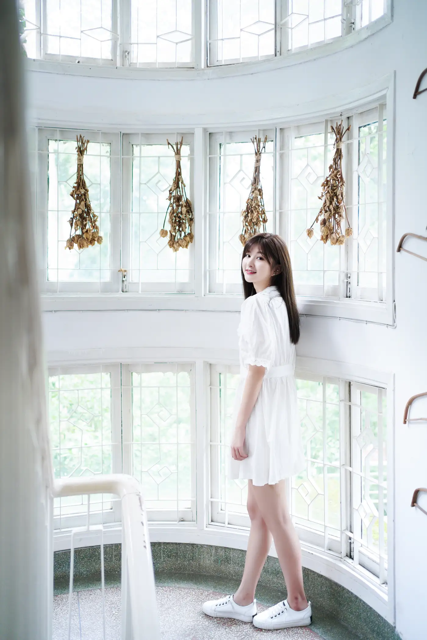 [艺图语] 2022.01.12 Vol.628 – 白色咖啡屋 吕陈#[28P]-21