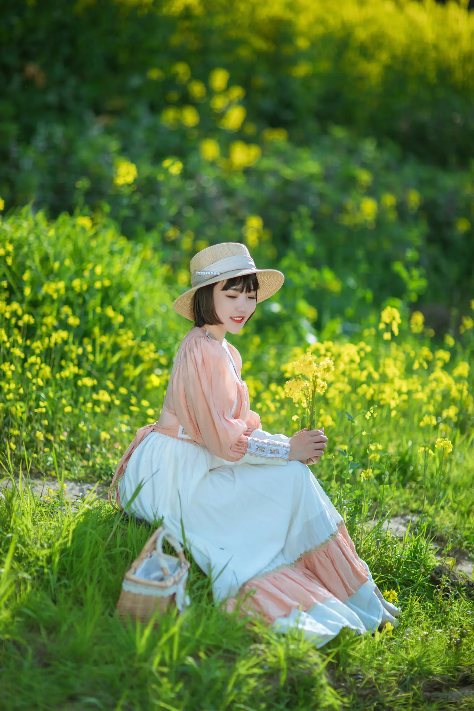 [艺图语] 2022.08.21 Vol.1753 – 春天里的姑娘 冬琴#[38P]-13