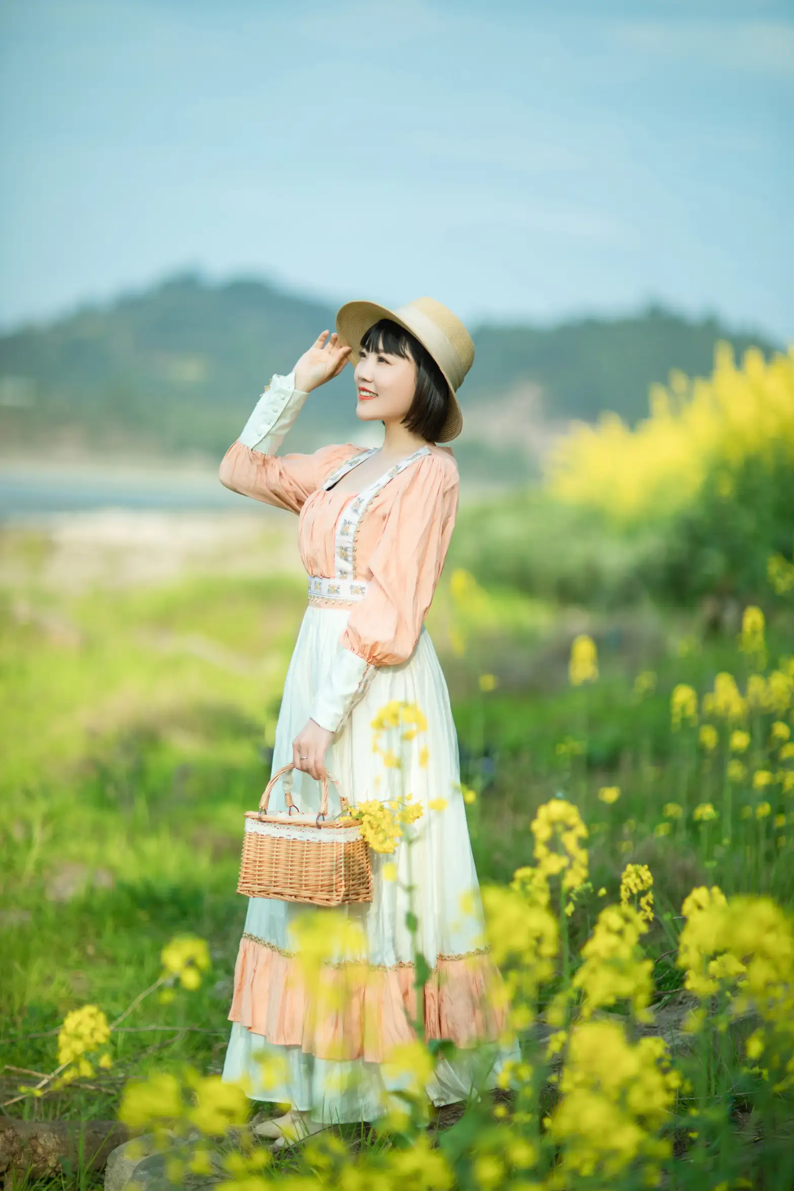 [艺图语] 2022.08.21 Vol.1753 – 春天里的姑娘 冬琴#[38P]-28