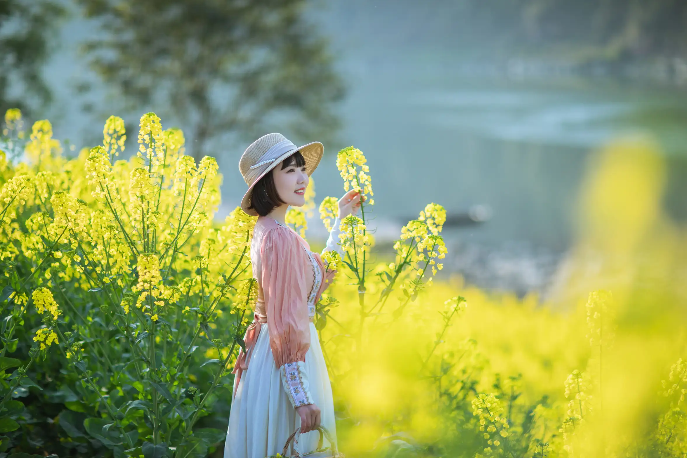 [艺图语] 2022.08.21 Vol.1753 – 春天里的姑娘 冬琴#[38P]-34