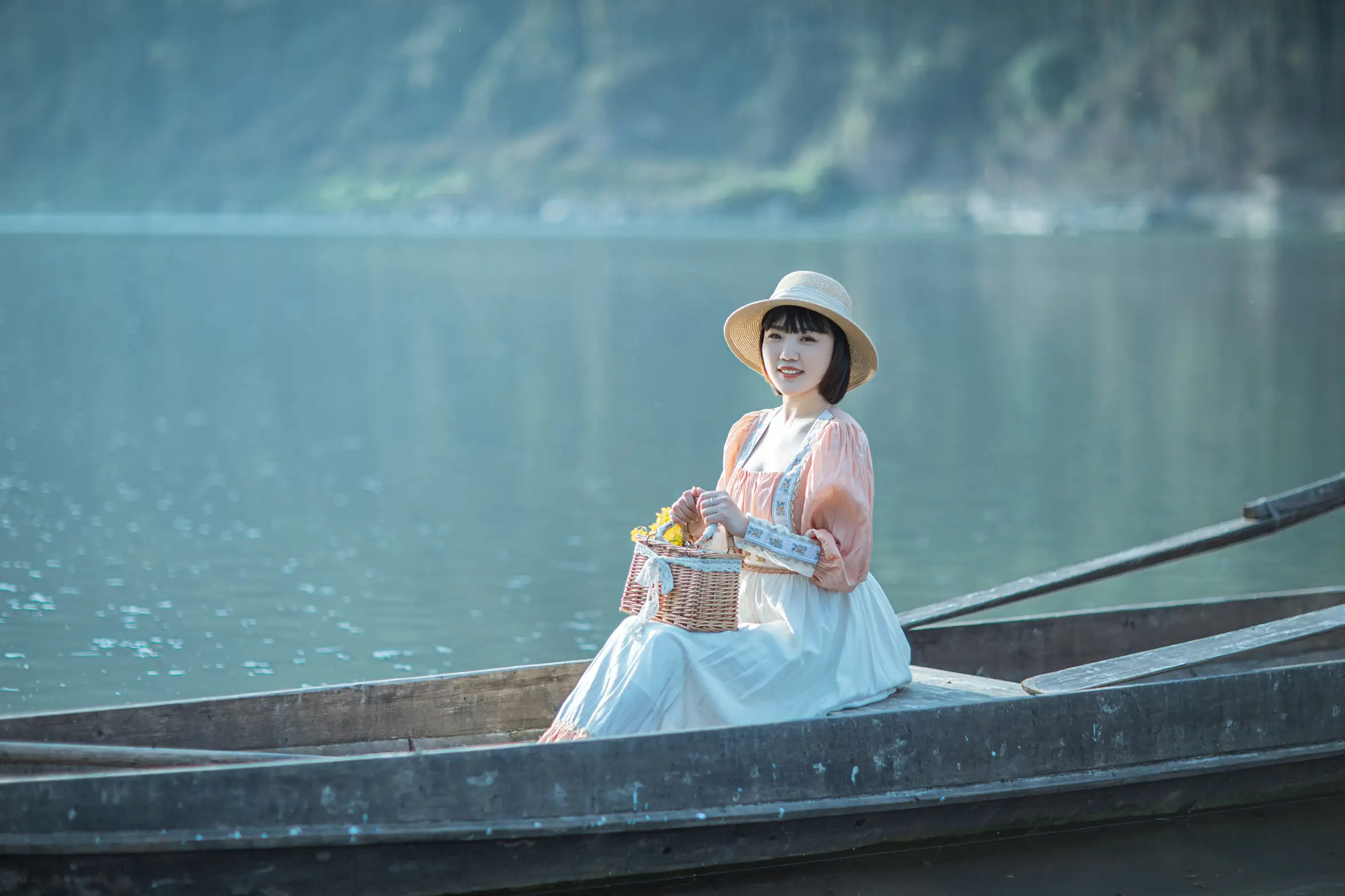 [艺图语] 2022.08.21 Vol.1753 – 春天里的姑娘 冬琴#[38P]-2