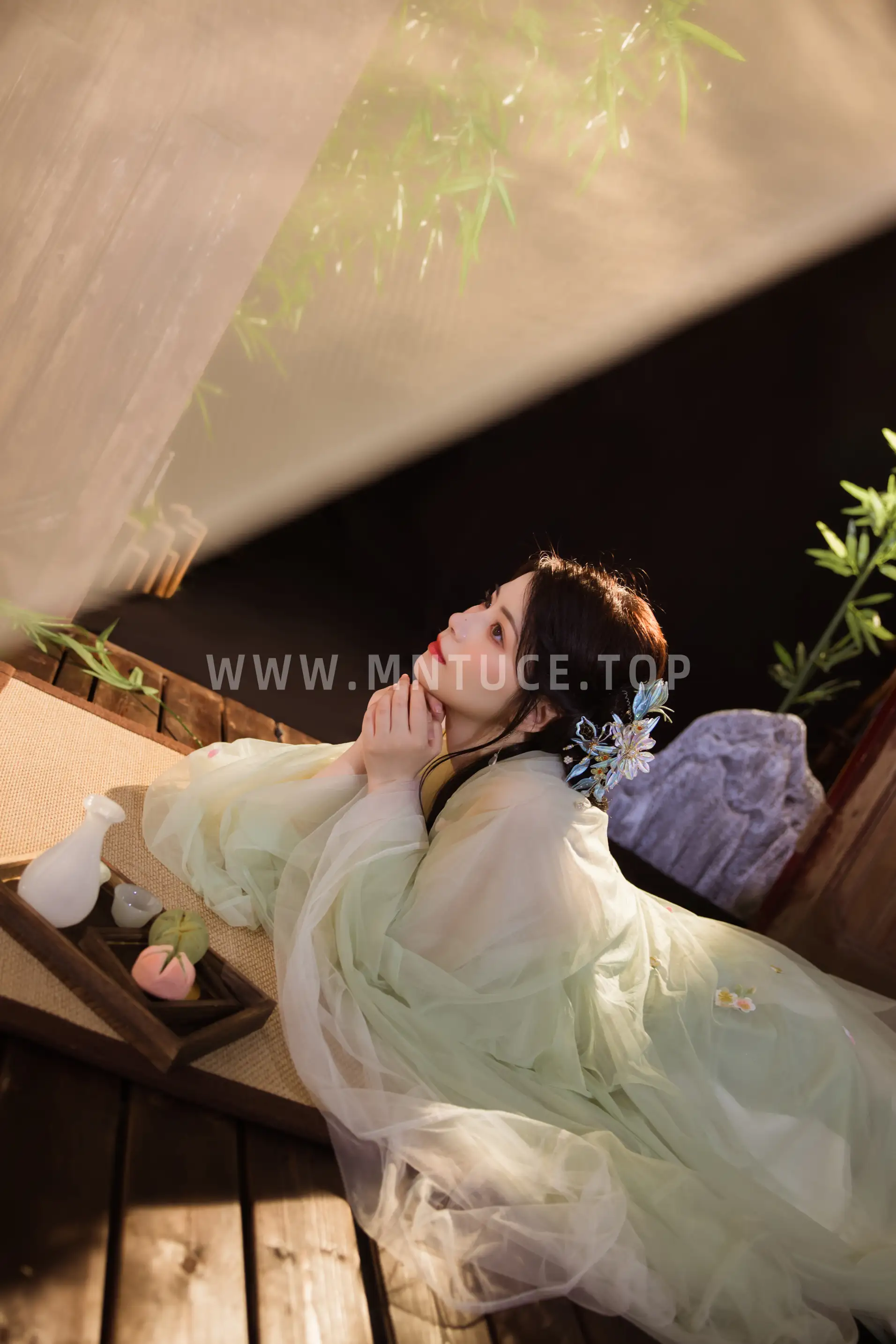 [艺图语] 2022.08.05 Vol.1632 – 夏日庭院 公子不坏__#[22P]-18