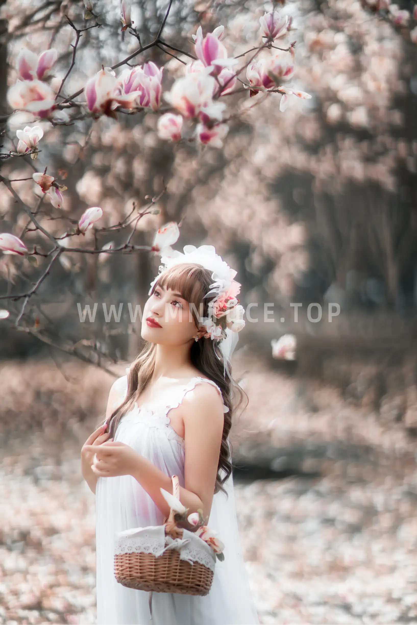 [艺图语] 2021.12.14 Vol.492 – 白玉兰 走路带风#[25P]-19