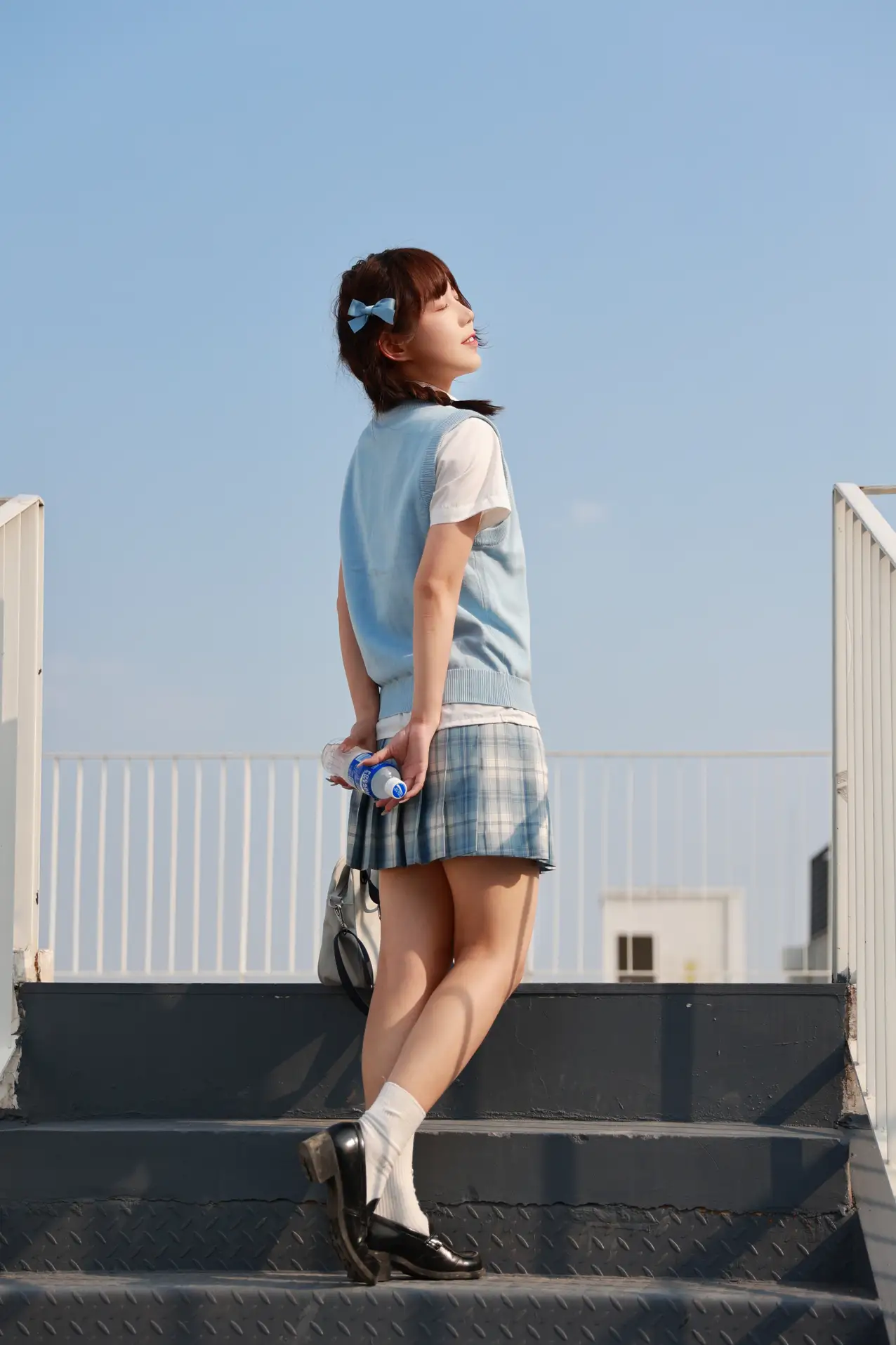 [艺图语] 2022.06.18 Vol.1213 – 放学后 小树#[32P]-12