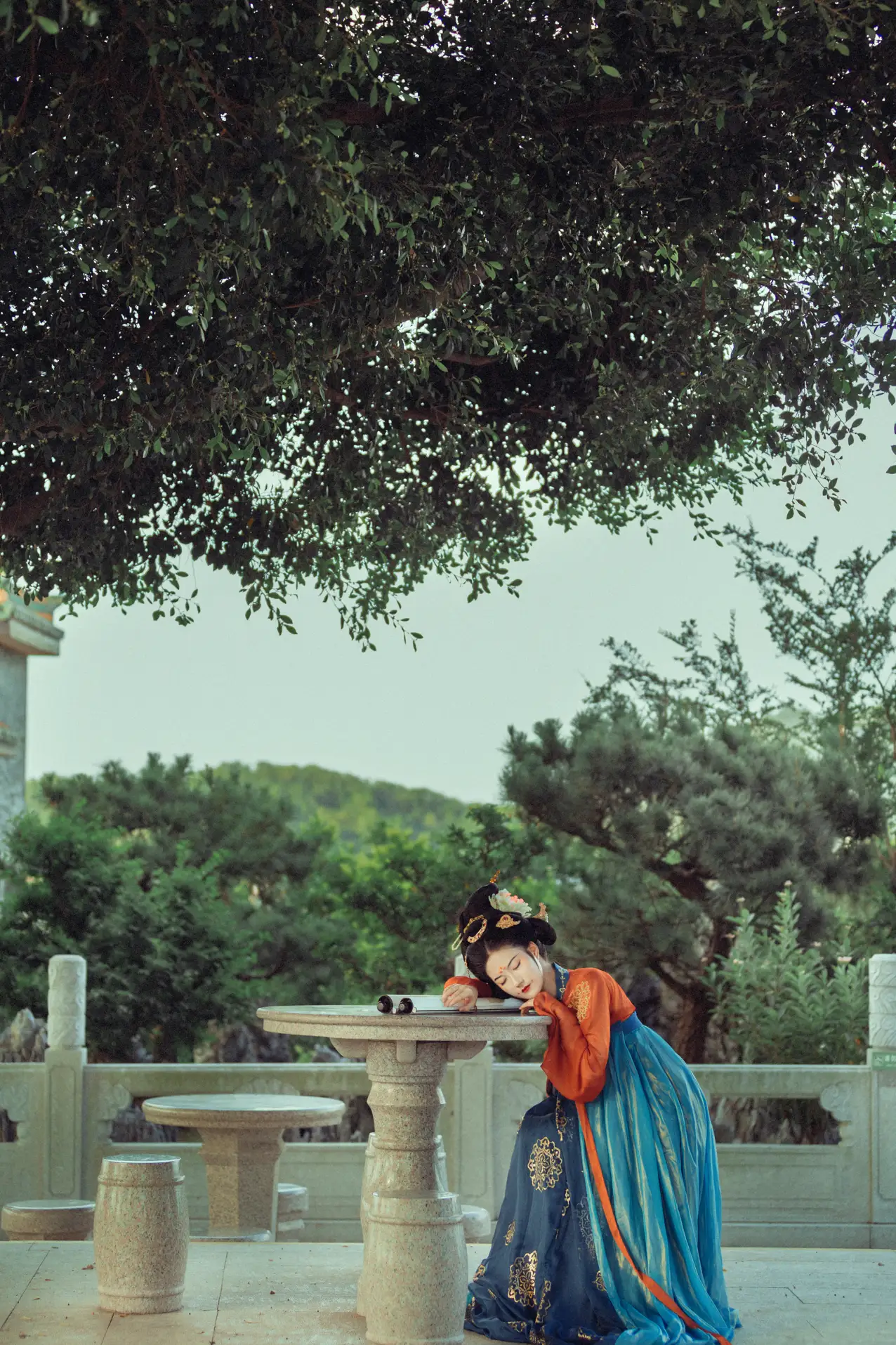 [艺图语] 2021.10.09 Vol.343 – 美人行 梦南#[23P]-15