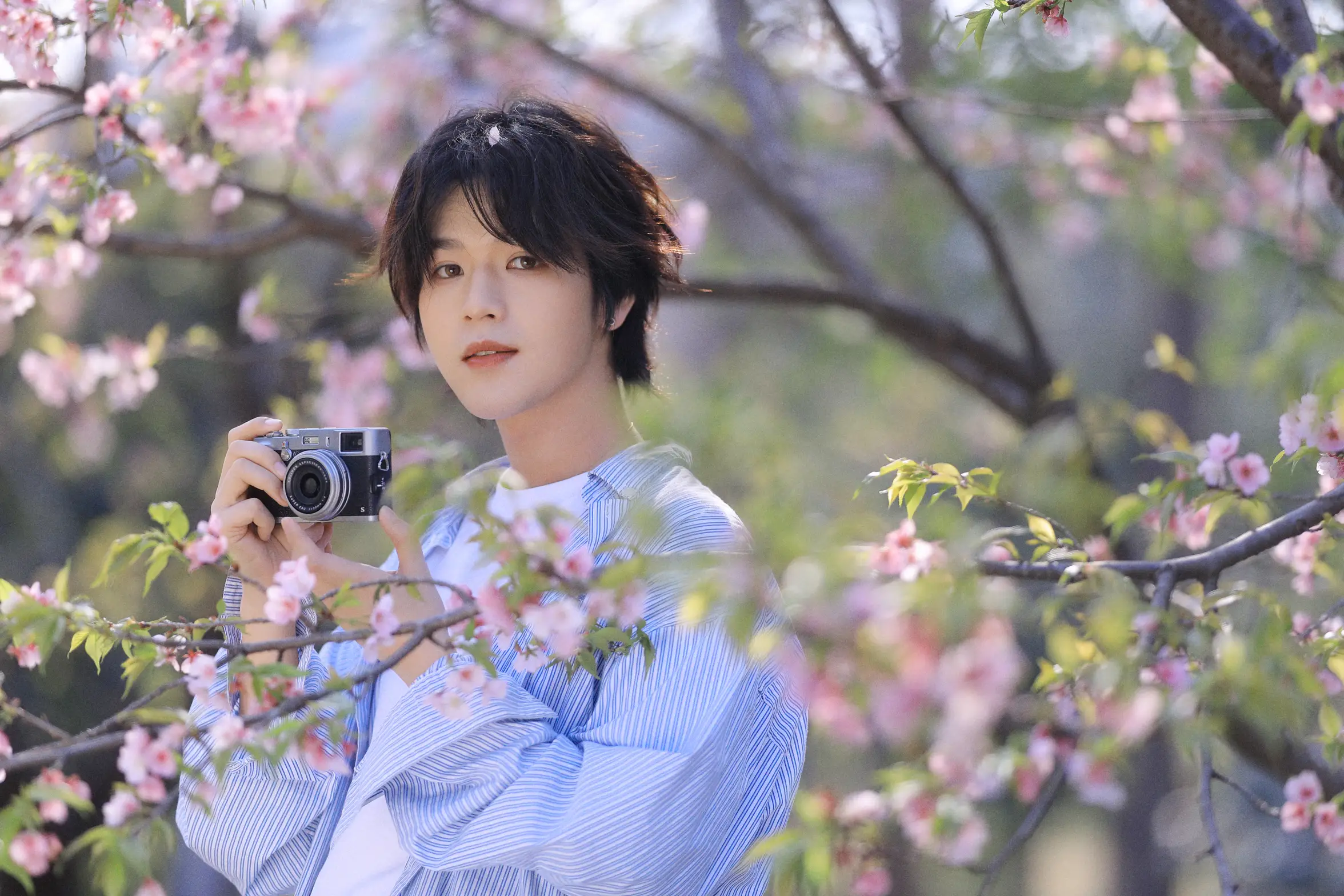 [艺图语] 2022.05.29 Vol.1025 – 樱花少年 李宇轩Yashon#[23P]-23