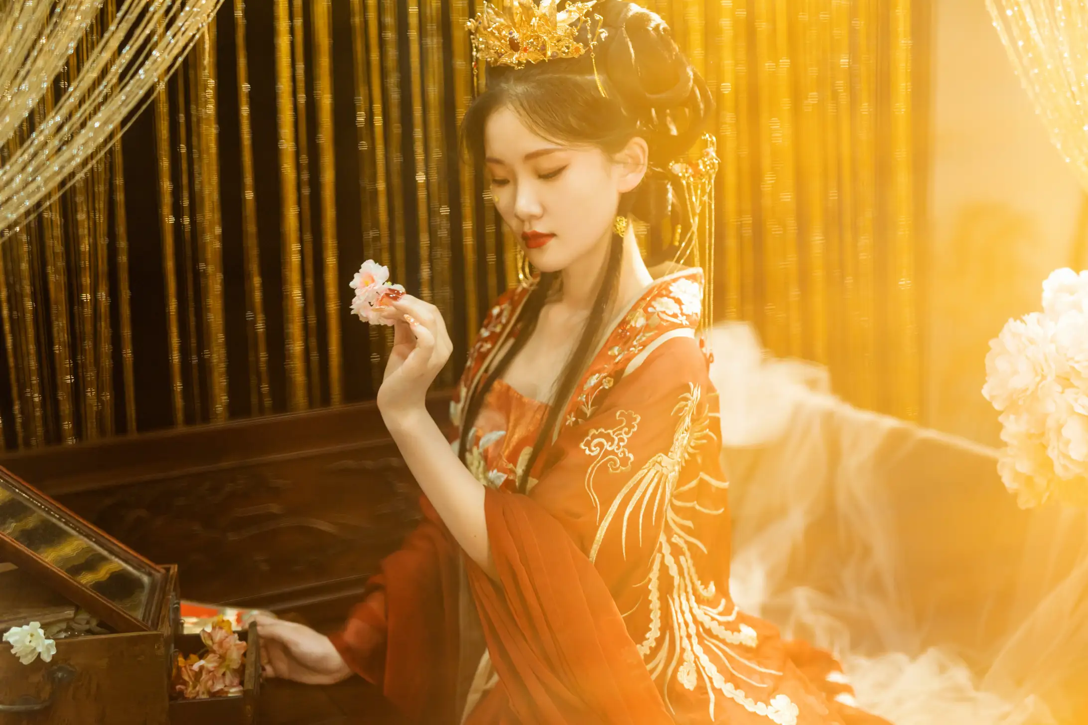 [艺图语] 2022.09.05 Vol.1873 – 红衣娘子 相望回首喵喵喵#[48P]-23
