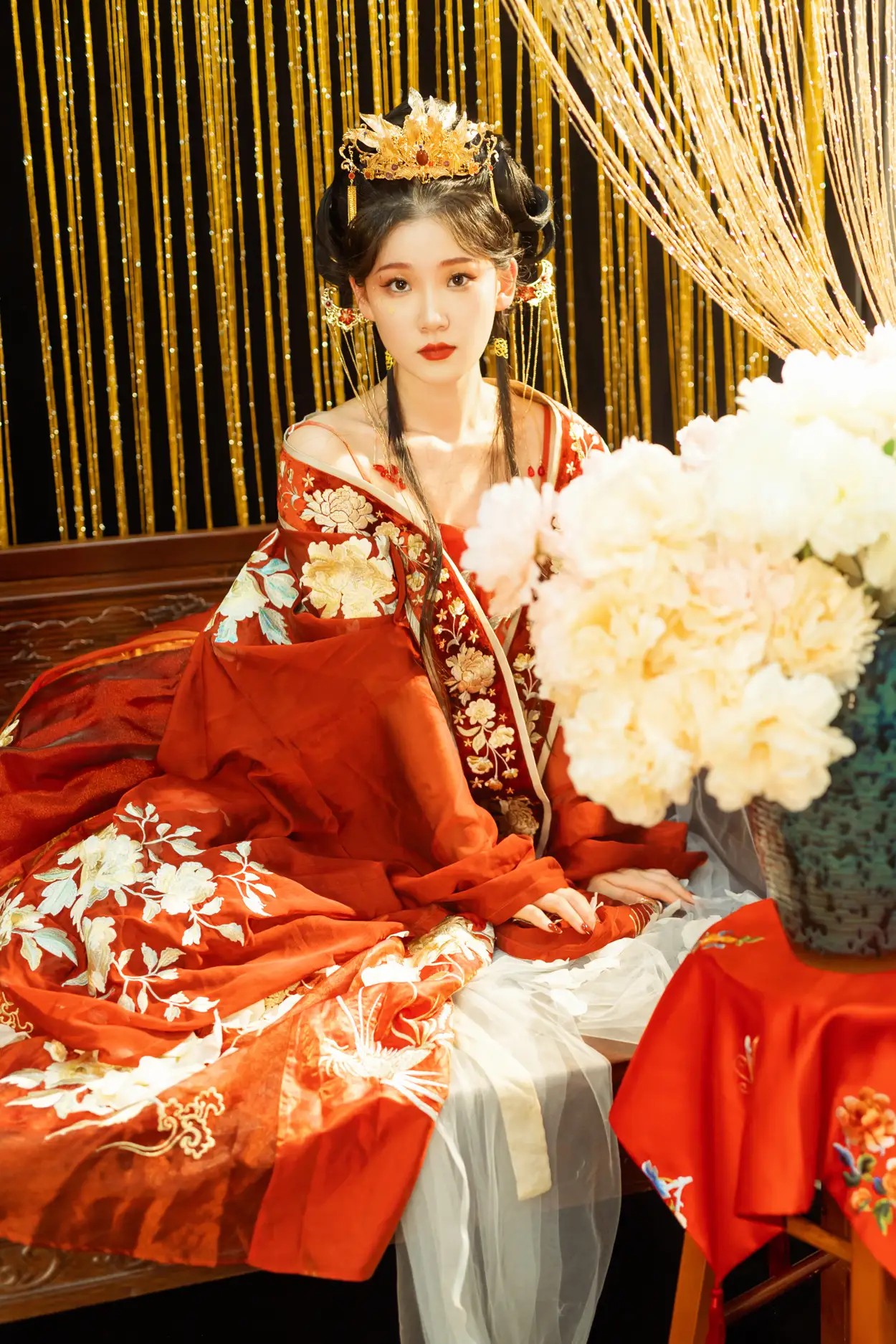 [艺图语] 2022.09.05 Vol.1873 – 红衣娘子 相望回首喵喵喵#[48P]-4