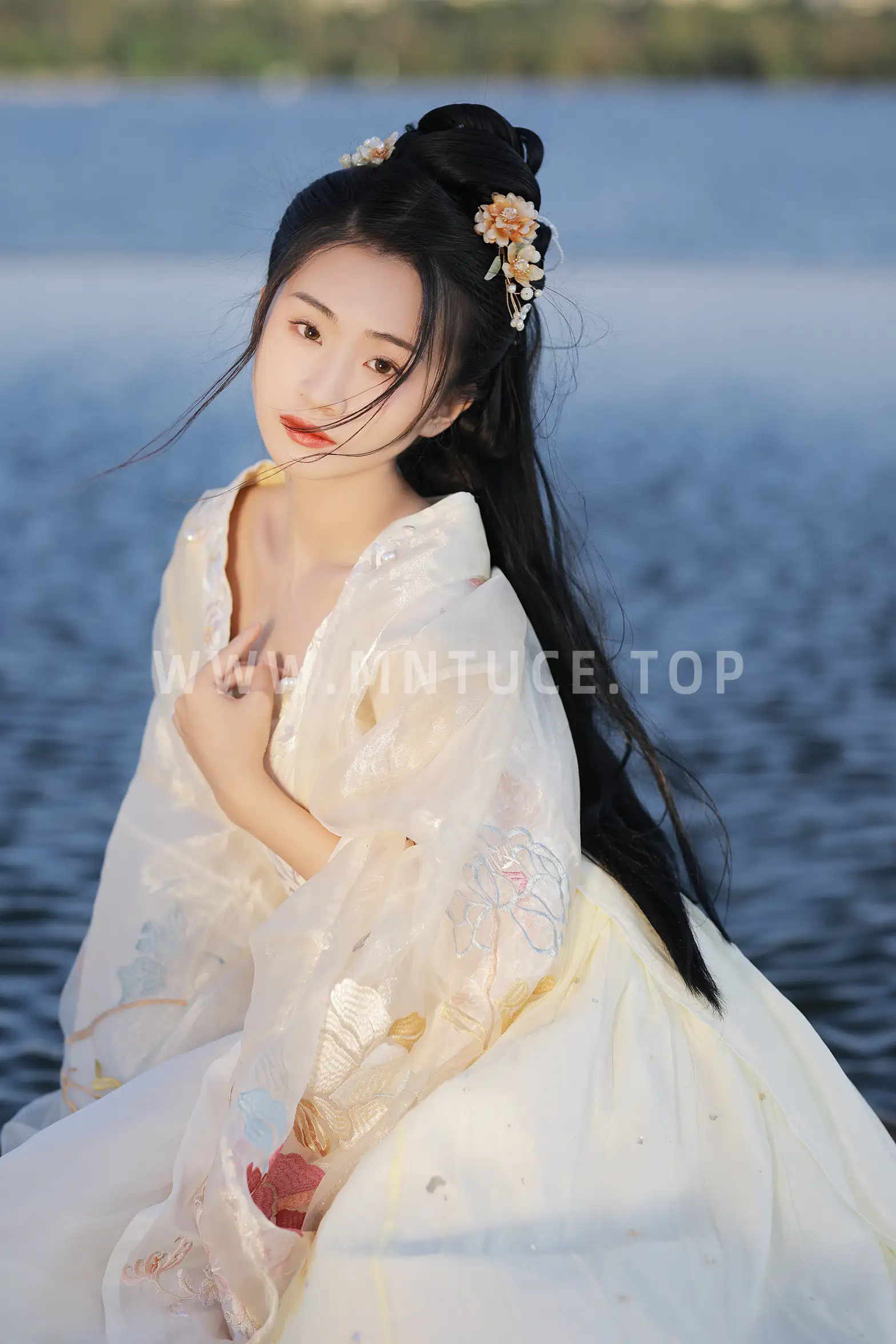 [艺图语] 2022.08.27 Vol.1803 – 无清风 Y#[30P]-18