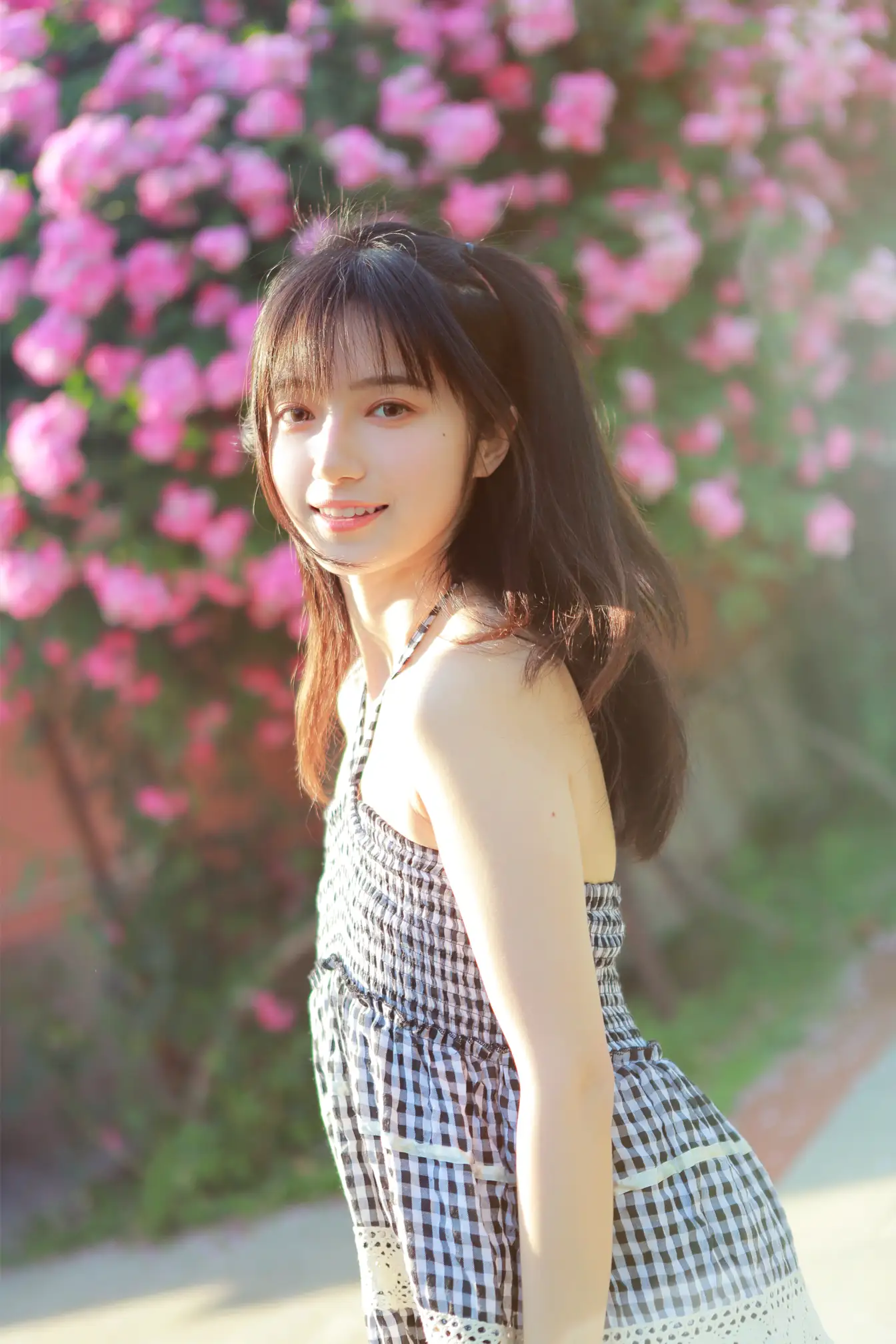 [艺图语] 2022.05.18 Vol.0917 – 蔷薇迟开 月半了吧#[28P]-8