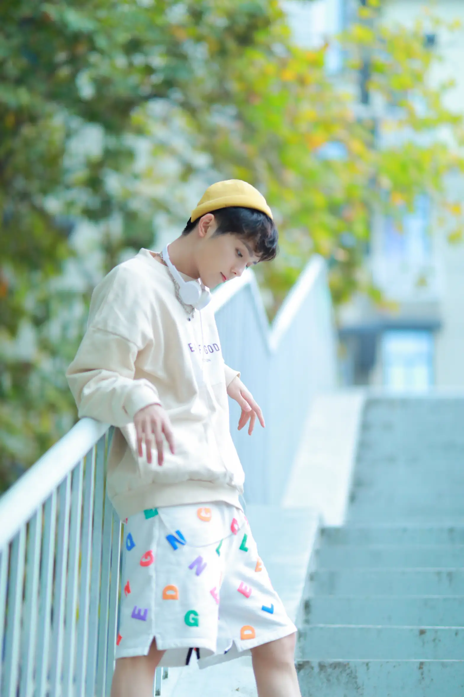 [艺图语] 2022.07.28 Vol.1566 – 小小少年 _也比大熊_#[22P]-20