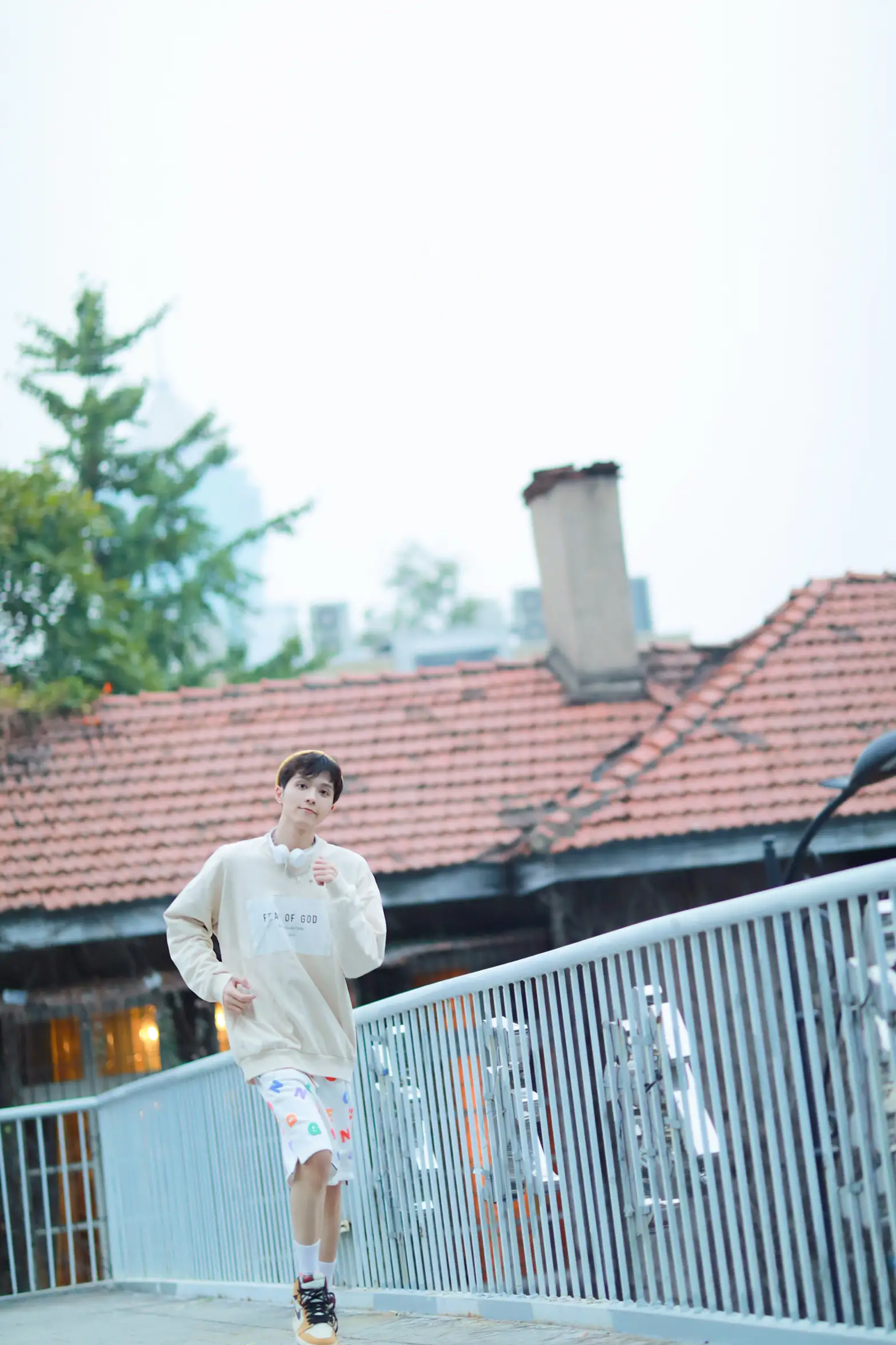 [艺图语] 2022.07.28 Vol.1566 – 小小少年 _也比大熊_#[22P]-21