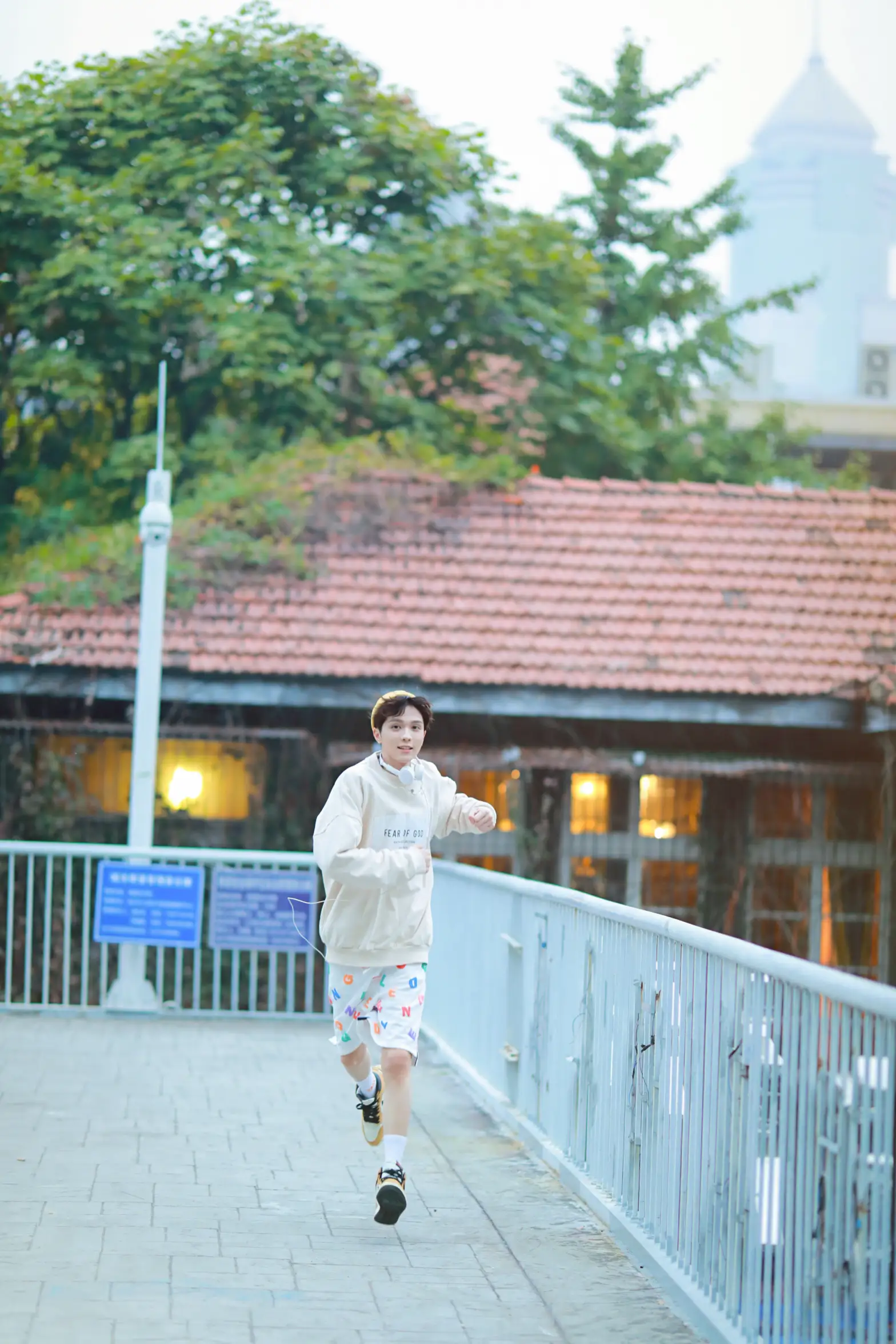 [艺图语] 2022.07.28 Vol.1566 – 小小少年 _也比大熊_#[22P]-22