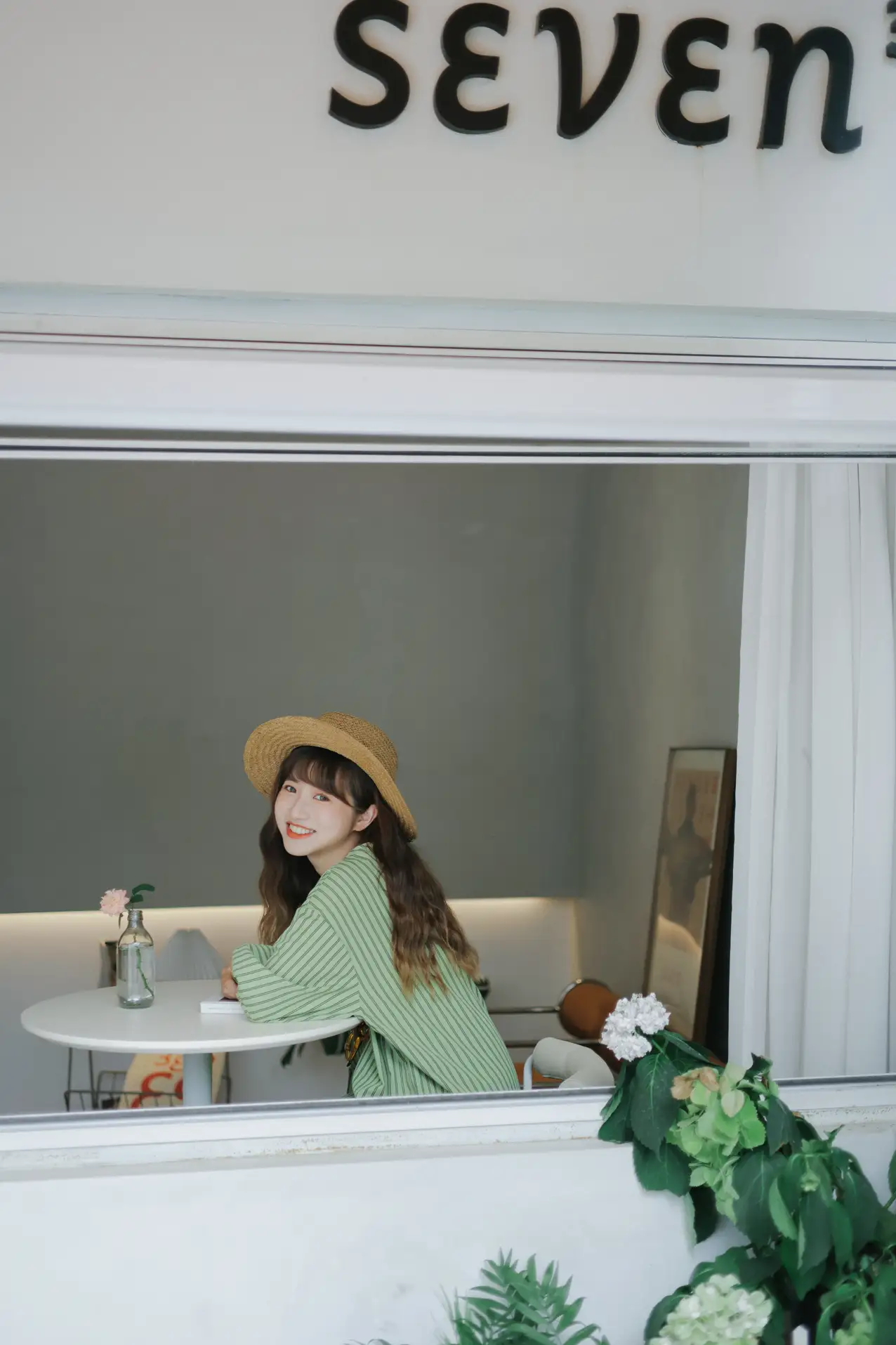 [艺图语] 2022.08.04 Vol.1621 – 咖啡厅的午后 蓝胖子-#[31P]-3
