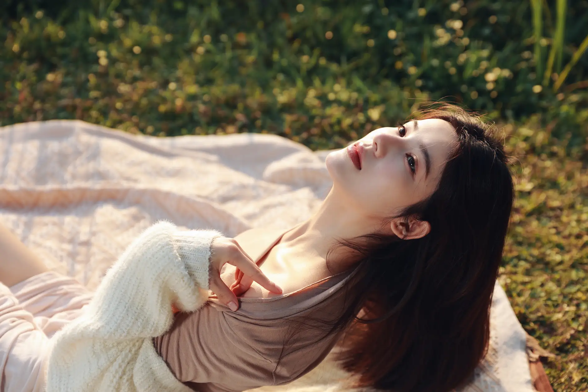 [艺图语] 2022.07.13 Vol.1467 – 温柔的光与你 诗诗#[43P]-36