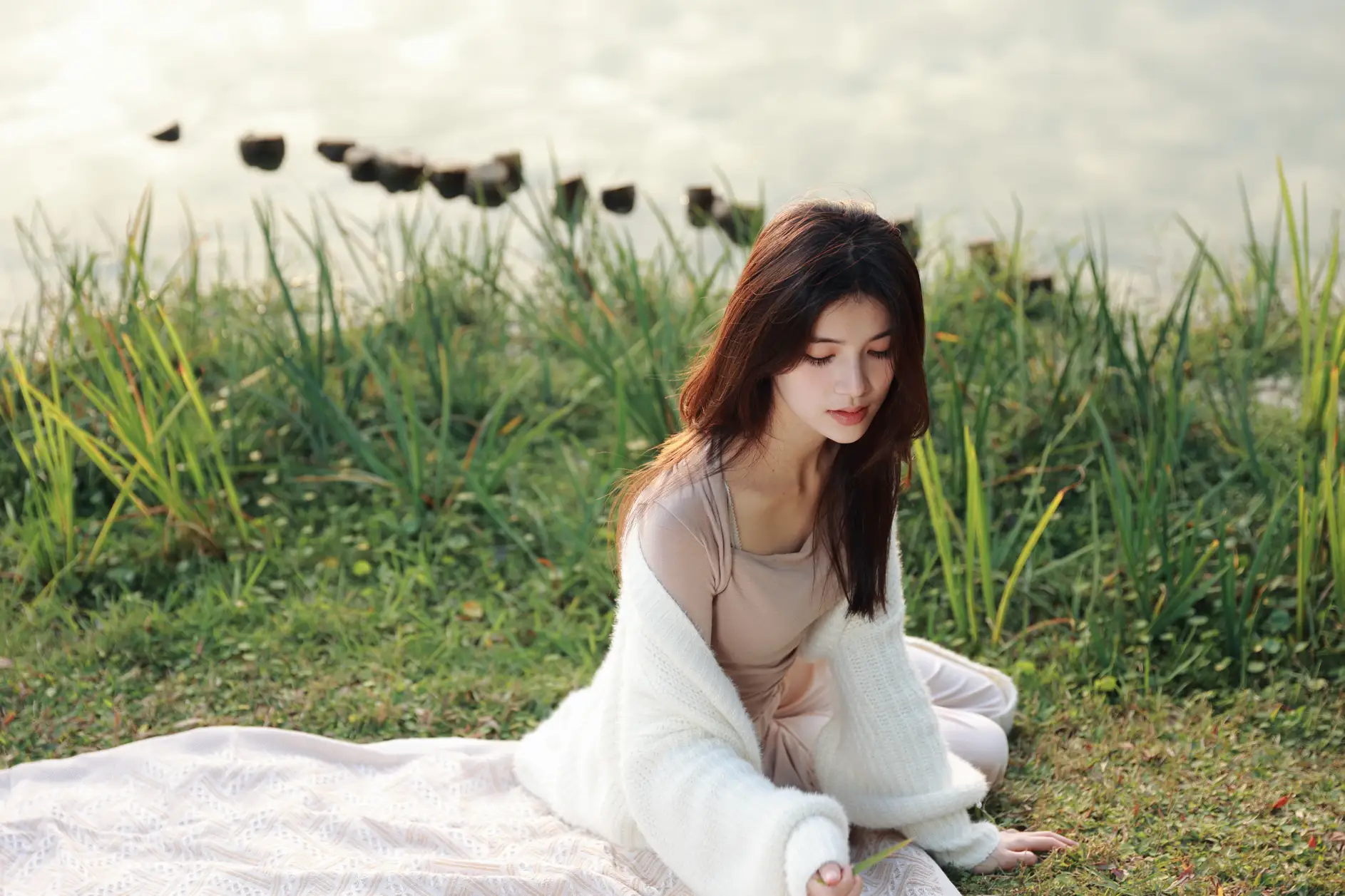 [艺图语] 2022.07.13 Vol.1467 – 温柔的光与你 诗诗#[43P]-1