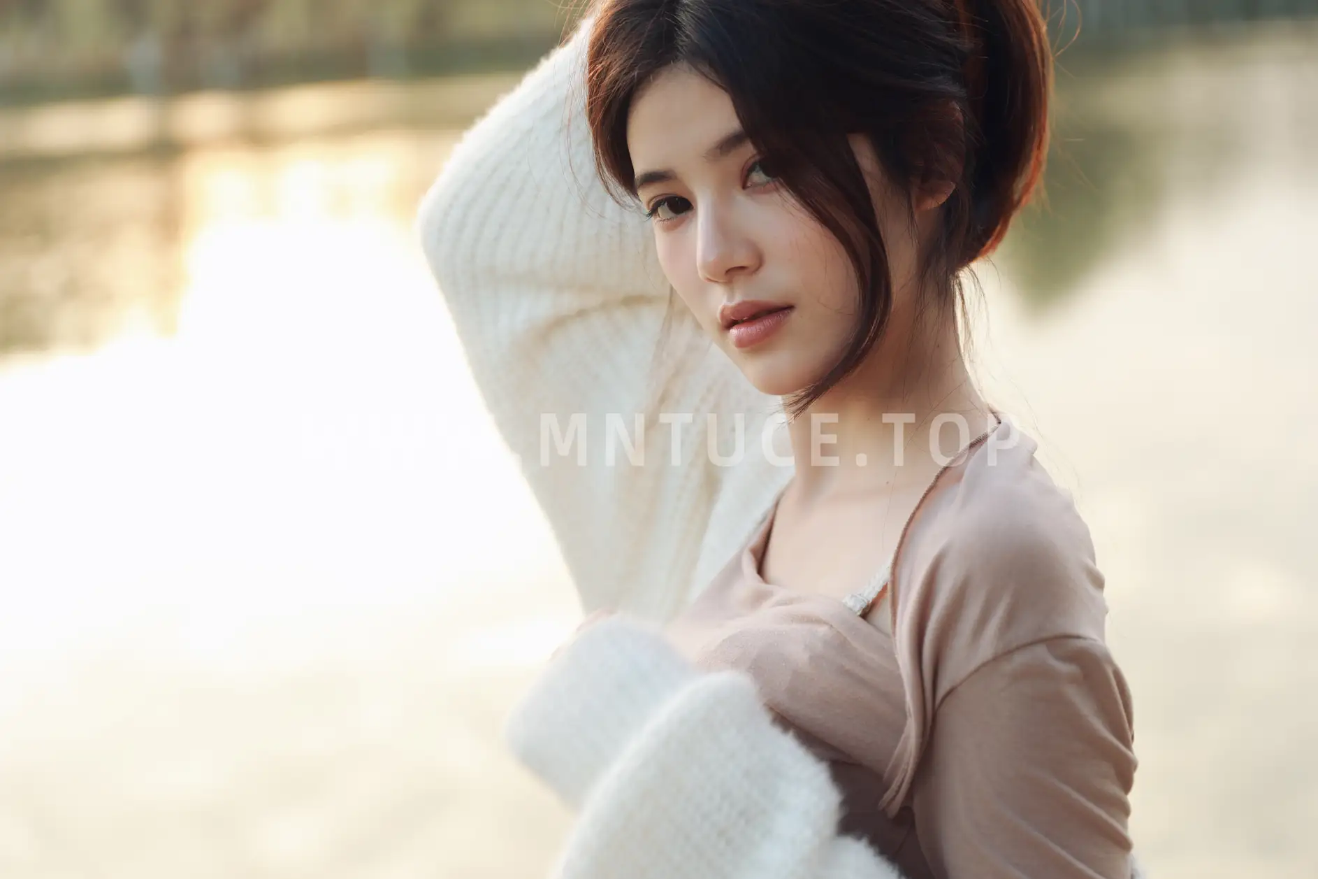 [艺图语] 2022.07.13 Vol.1467 – 温柔的光与你 诗诗#[43P]-2